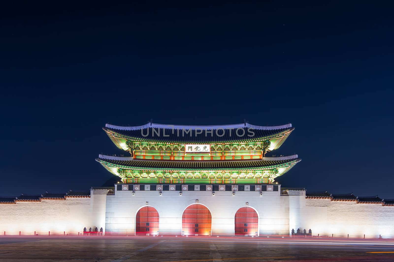 Geyongbokgung Palace at night in Seoul, South Korea.