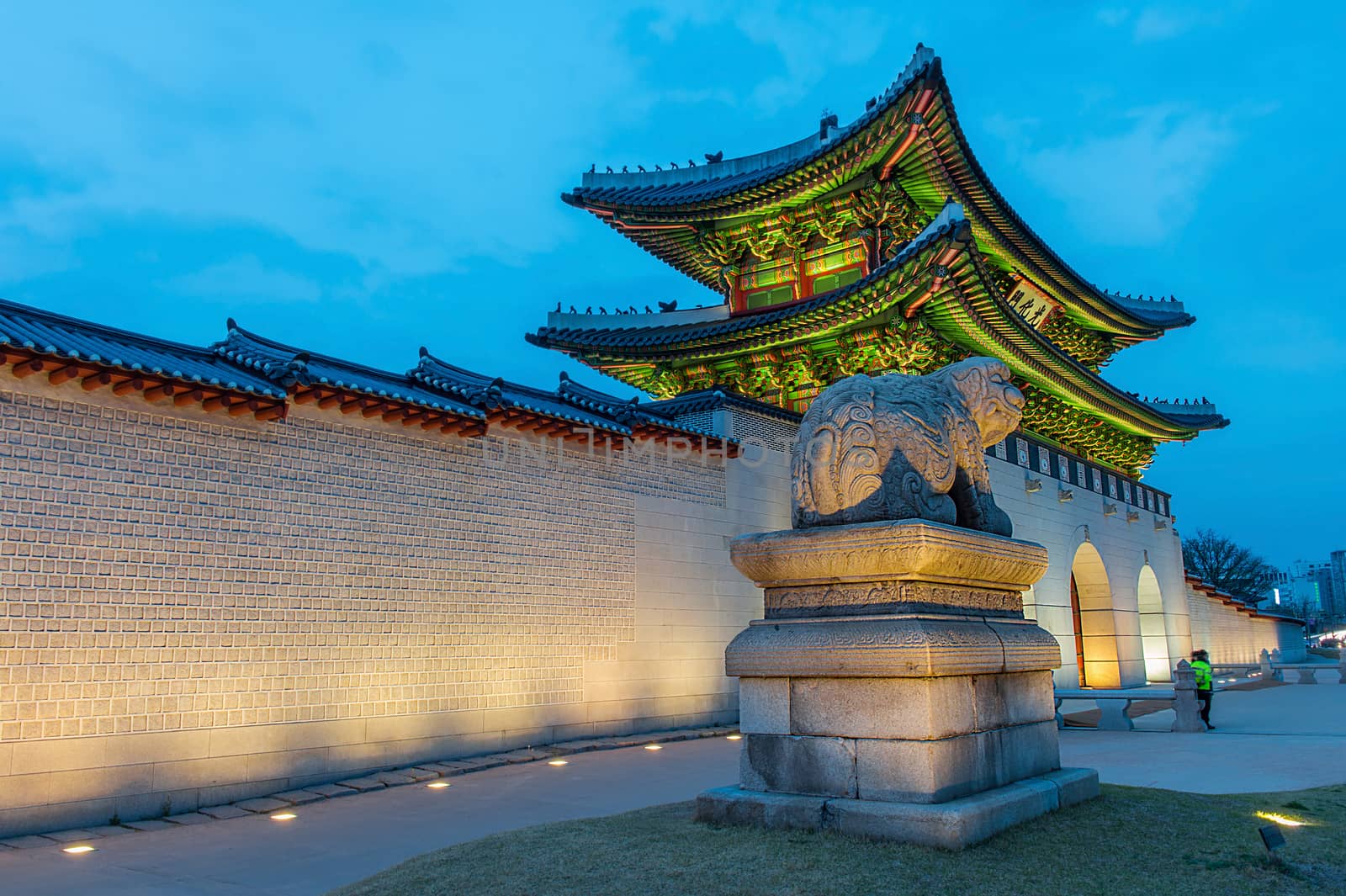 Gyeongbokgung palace at night in Seoul, South Korea.