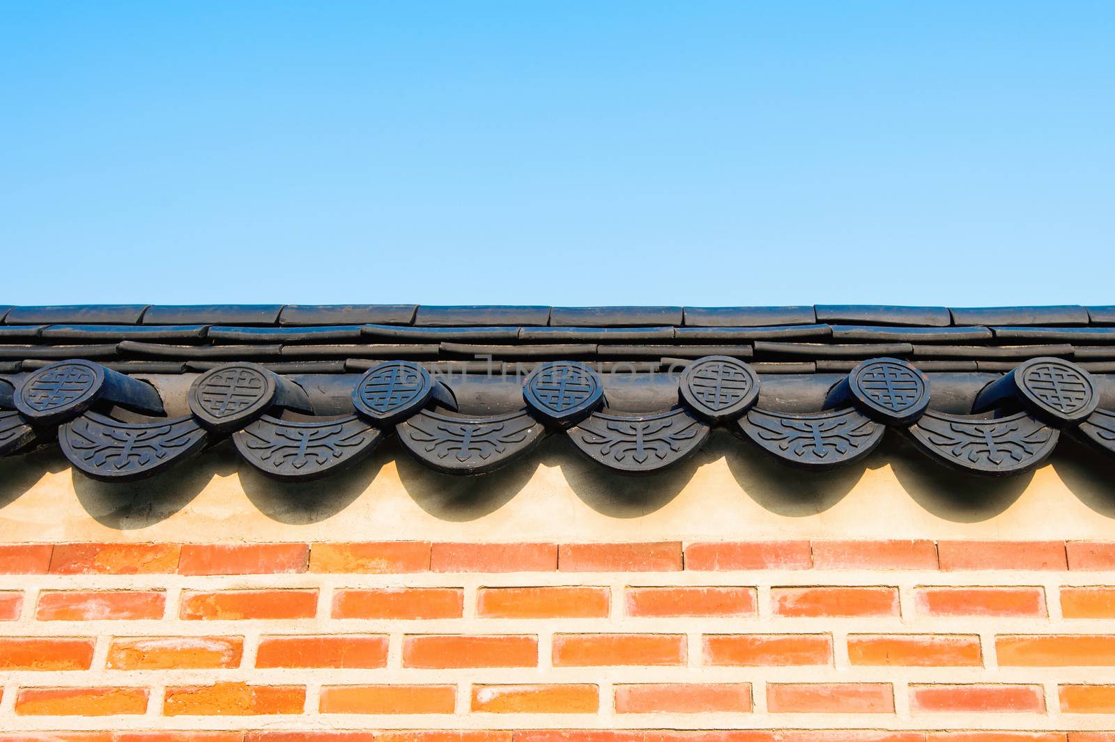 Roof of Gyeongbokgung palace in Seoul, Korea