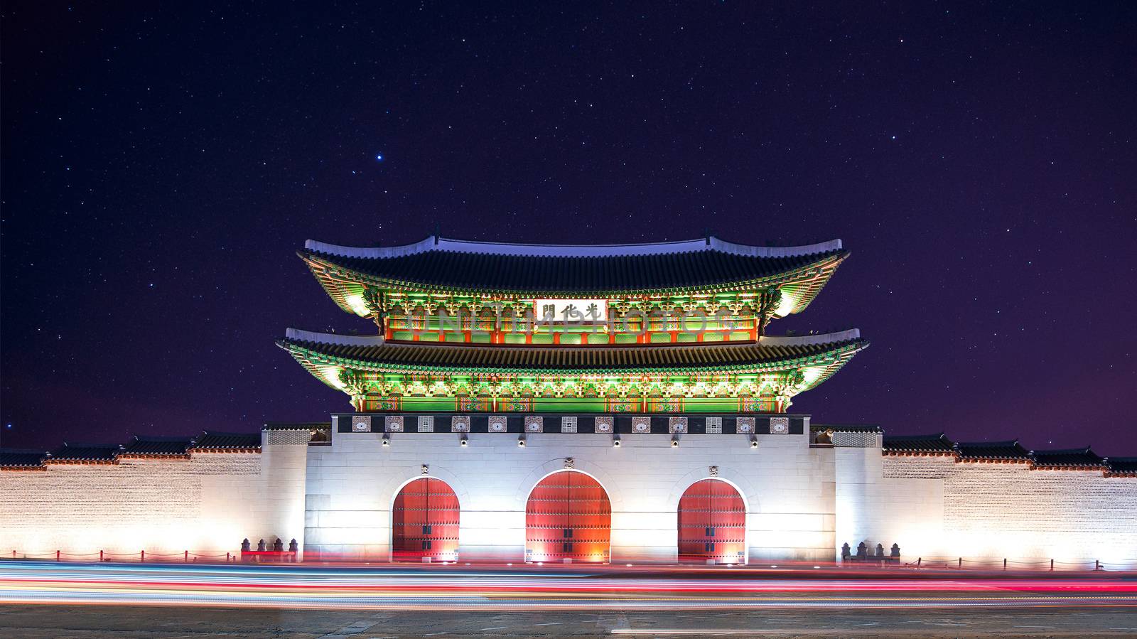 Gyeongbokgung palace at night in Seoul, South Korea.