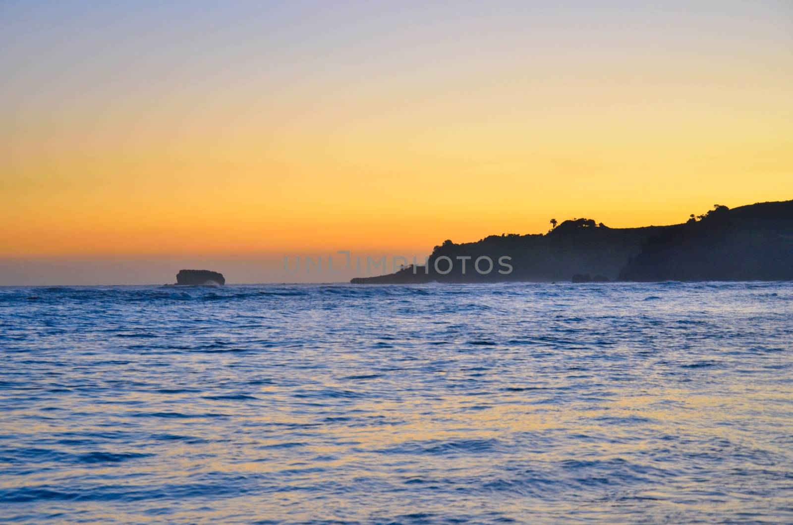 Sunset over Atlantic in Caribbean by pauws99