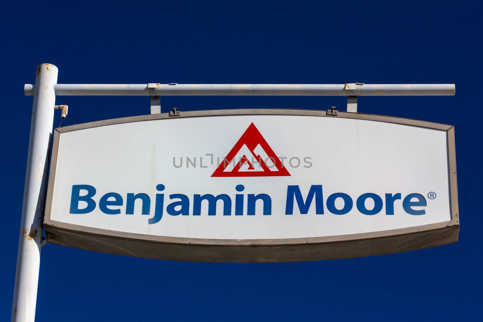 Benjamin Moore Paint Store Logo and Sign by wolterk