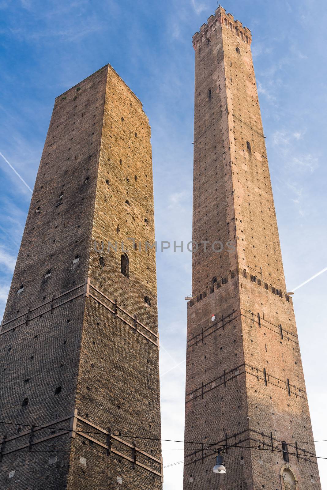 Torre degli Asinelli,e Torre della Garisenda, the two towers, symbol of Bologna