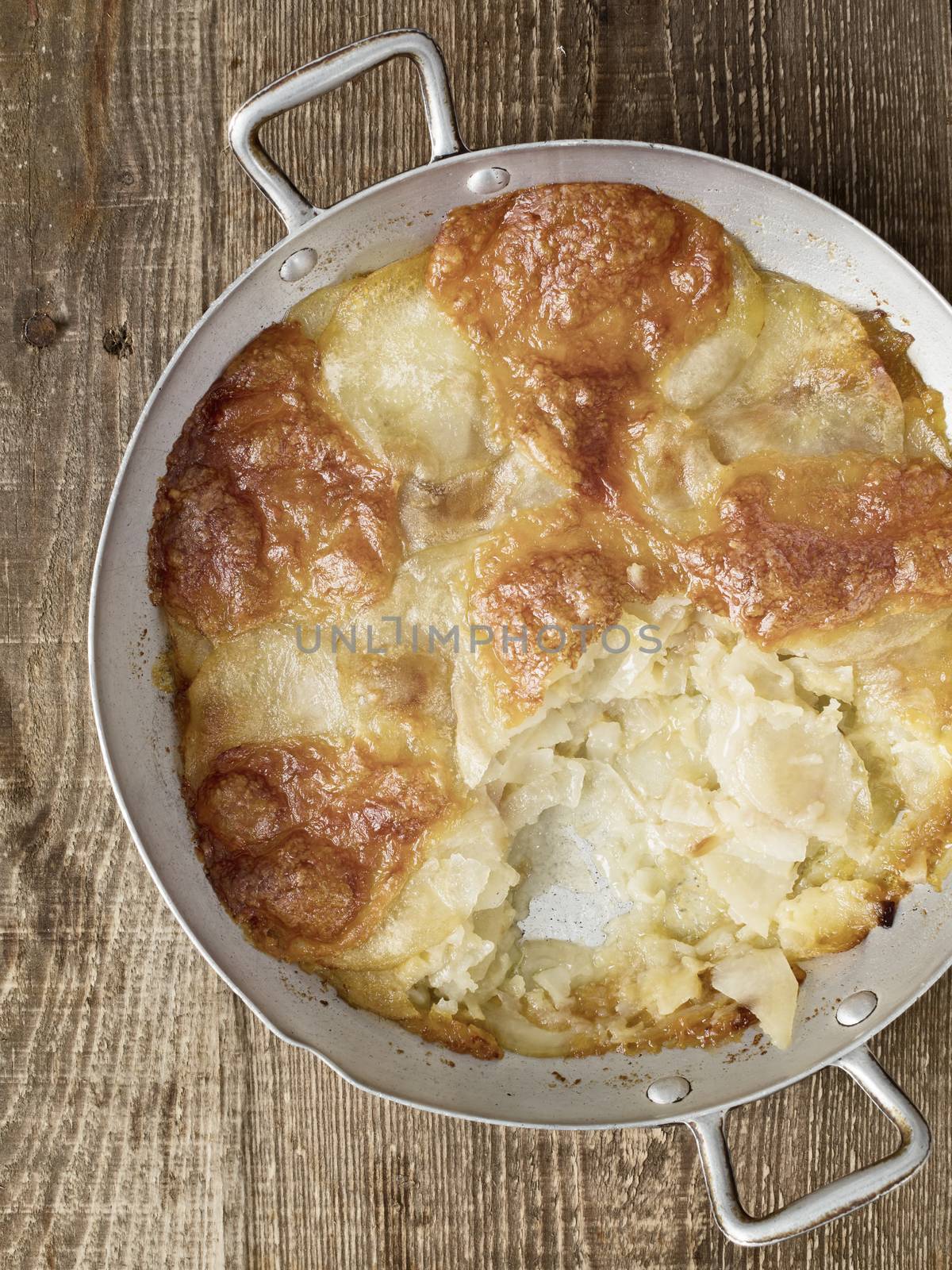 close up of rustic english pub grub pan haggerty