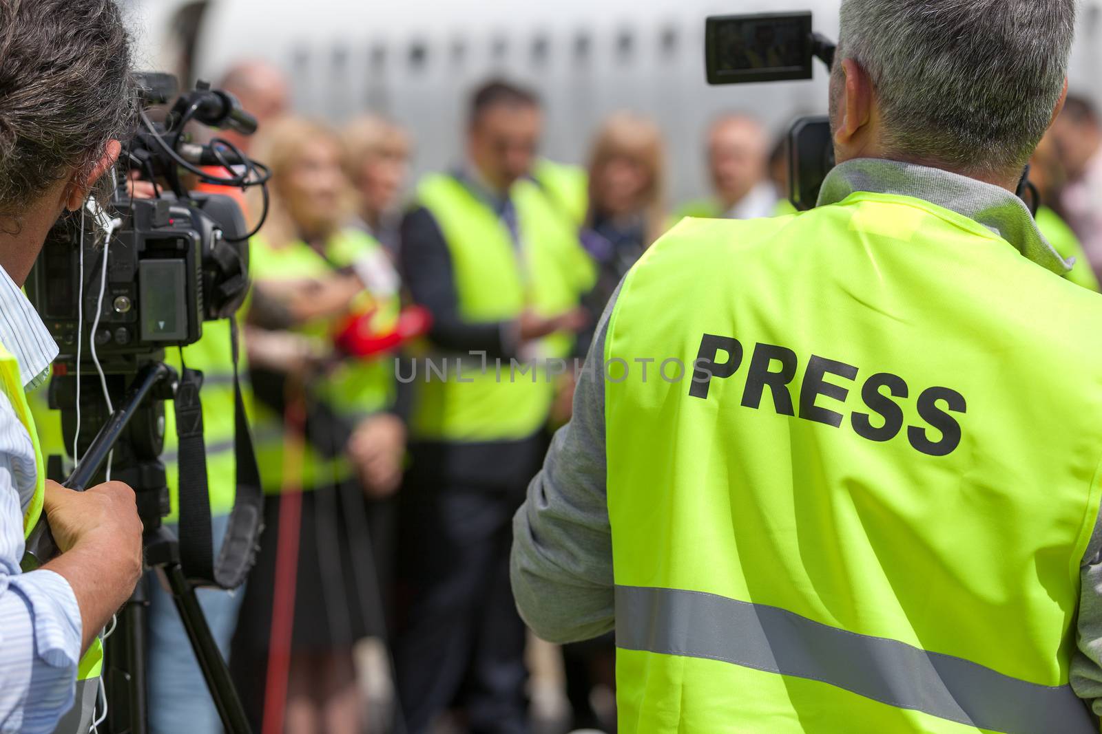 News conference by wellphoto