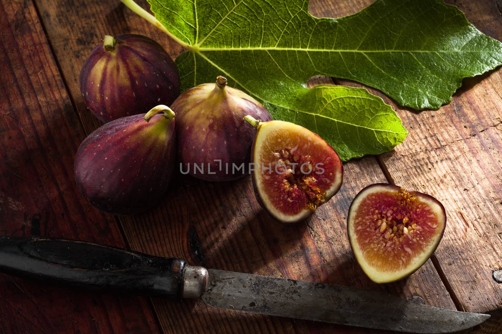 figs and knife by ersler