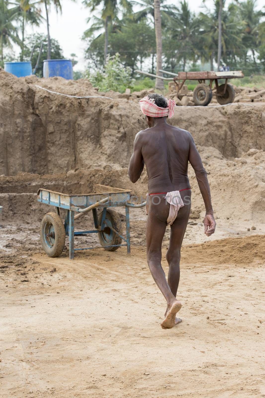 India, Tamil Nadu, Pondicherry aera. Rural life in small villages, poverty