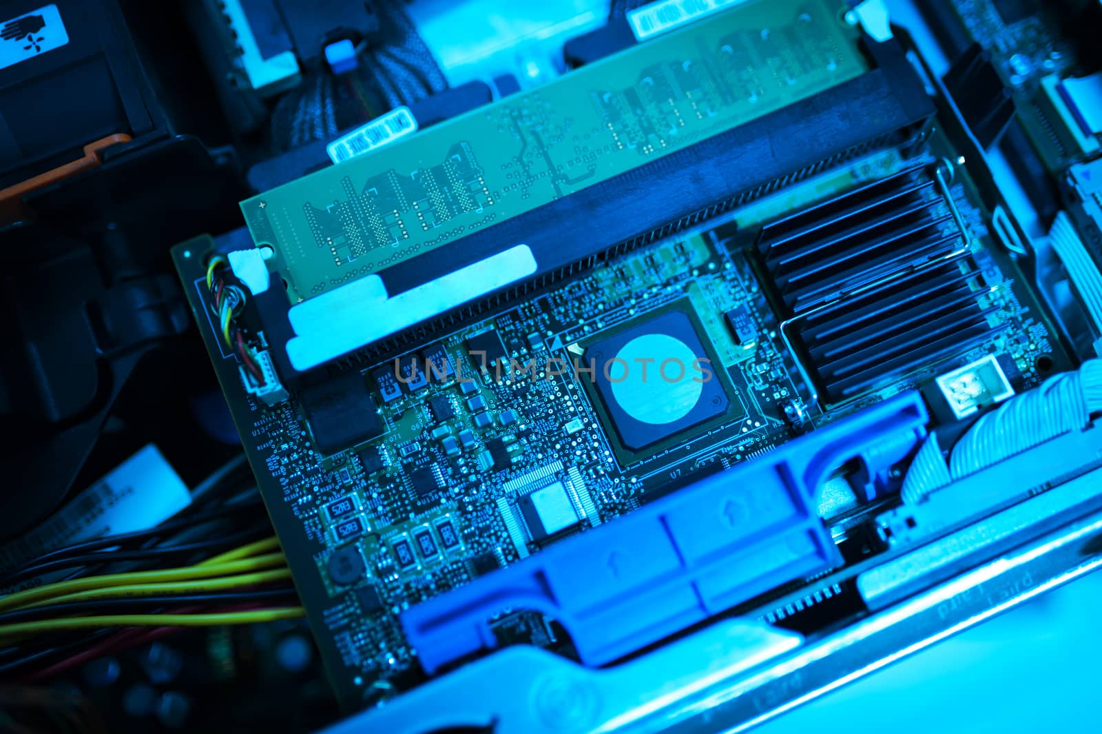 An Cutcuit electronic on motherboard .