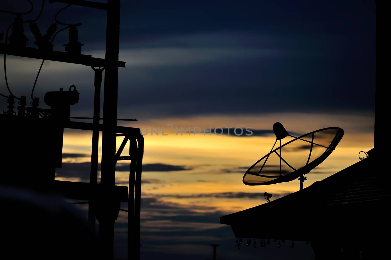 An Radar in blue sky sunset .