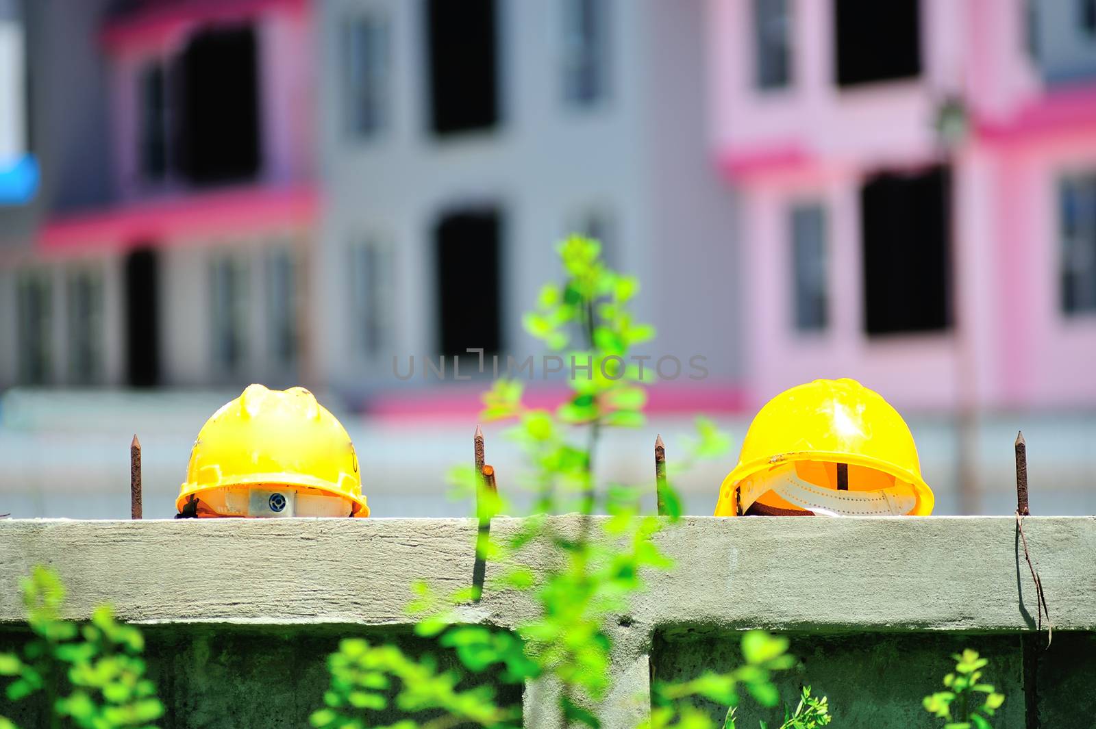 An safety helmet in construction place .