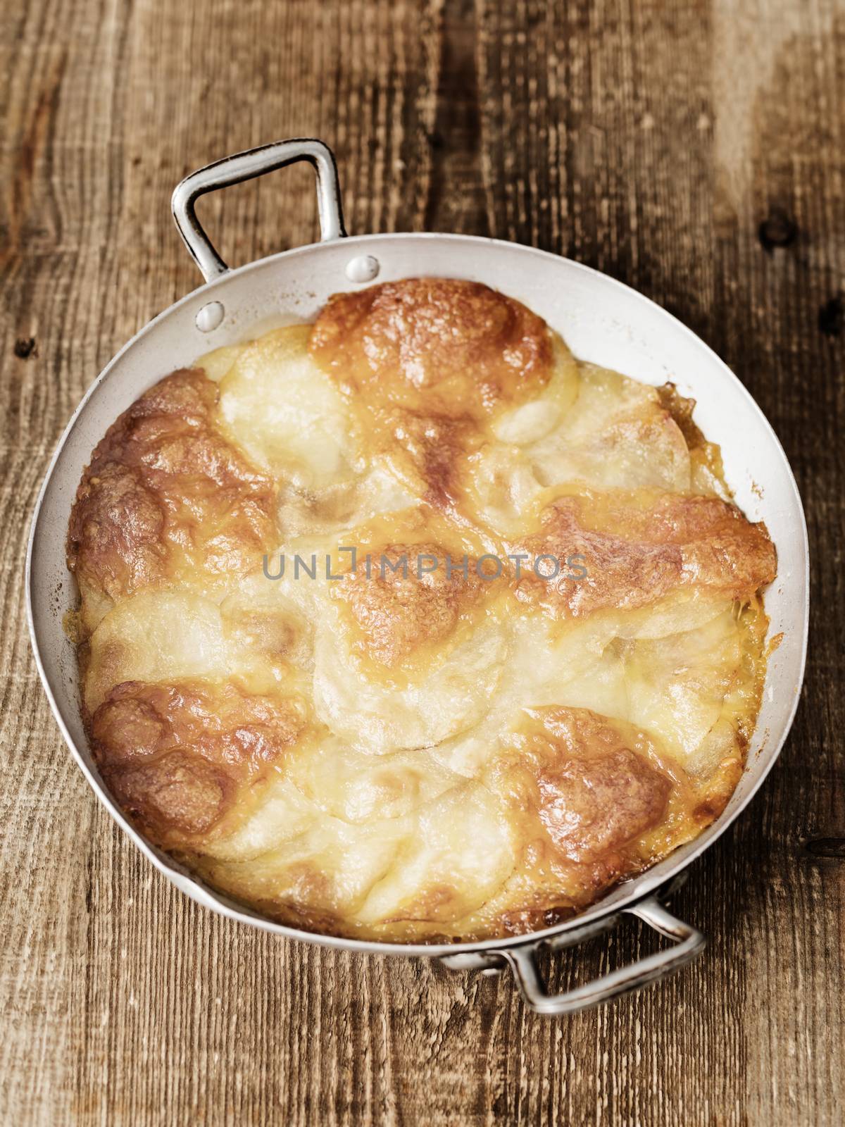 close up of rustic english pub grub pan haggerty