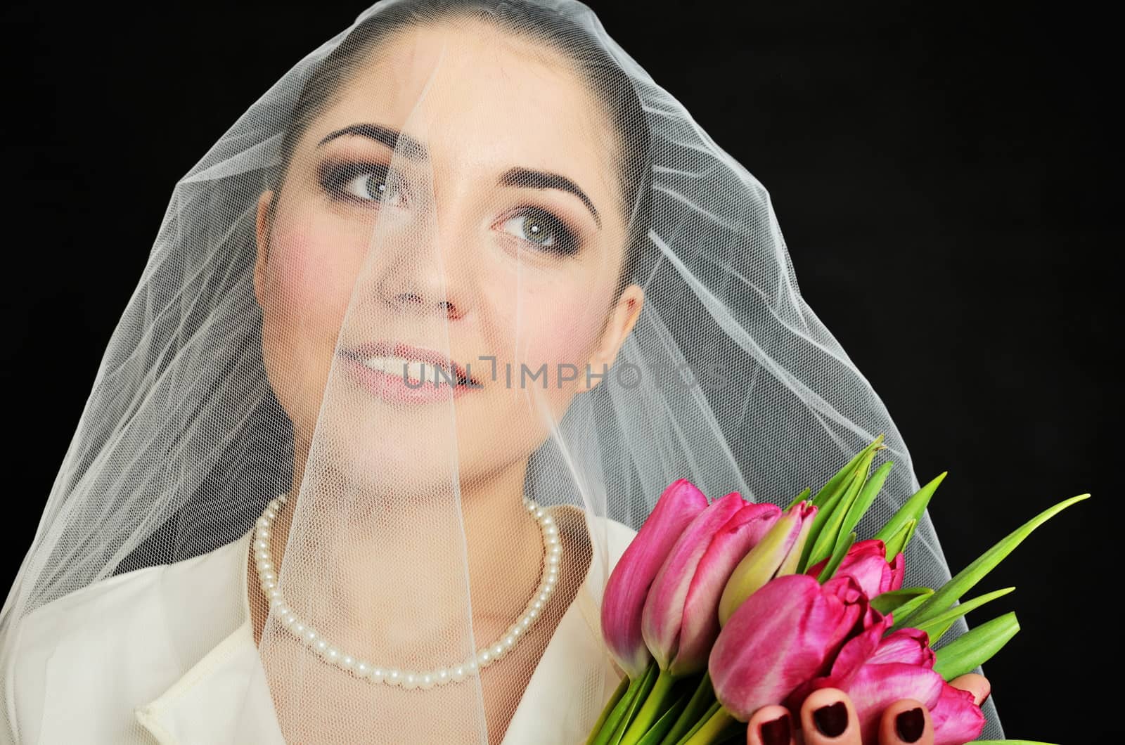 Bride portrait with veil by bartekchiny