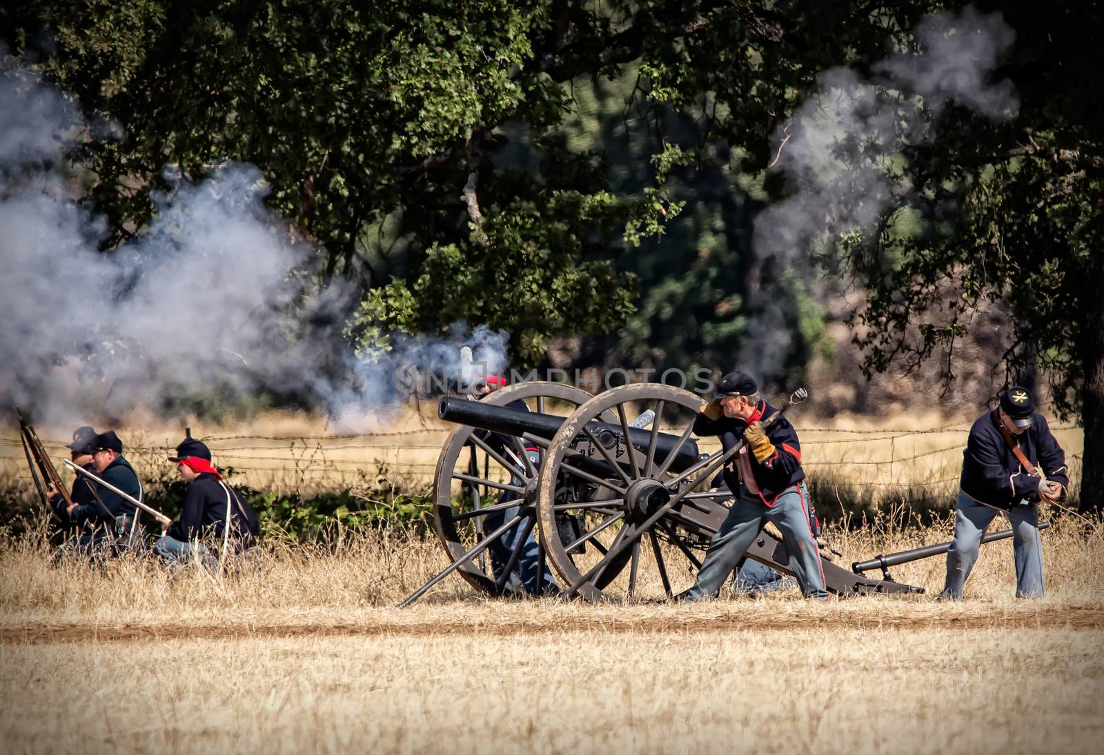 A Union cannon battery stands ready for action during a Civil War Reenactment at Anderson, California.
Photo taken on: September 27th, 2014