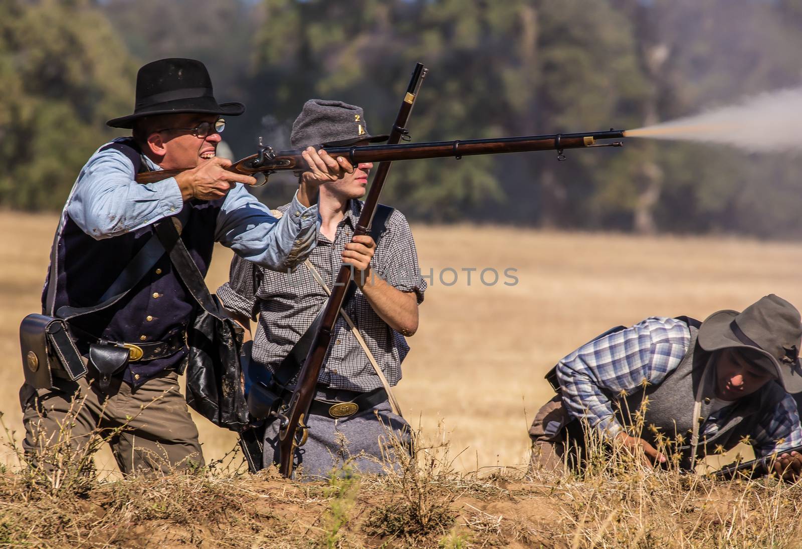 Confederate troops open fire on the Union Army during a Civil War reenactment in Anderson, California.
Photo taken on: September 27th, 2014