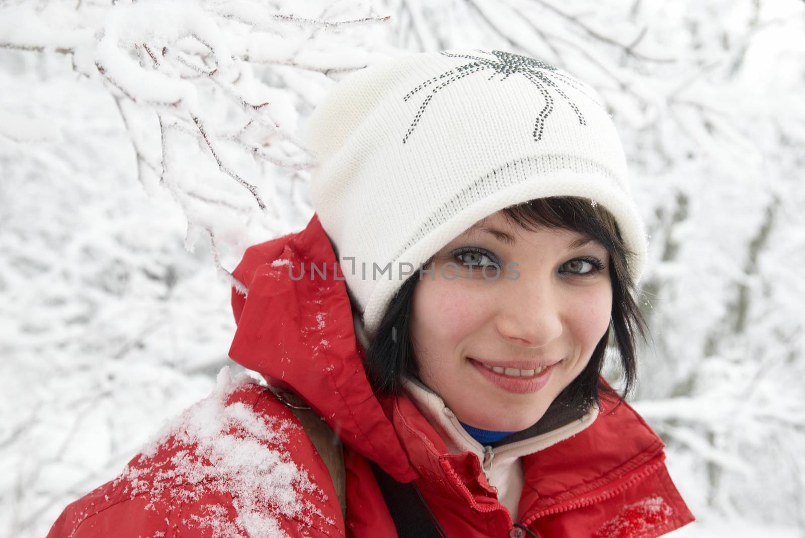 Pretty winter girl by vapi