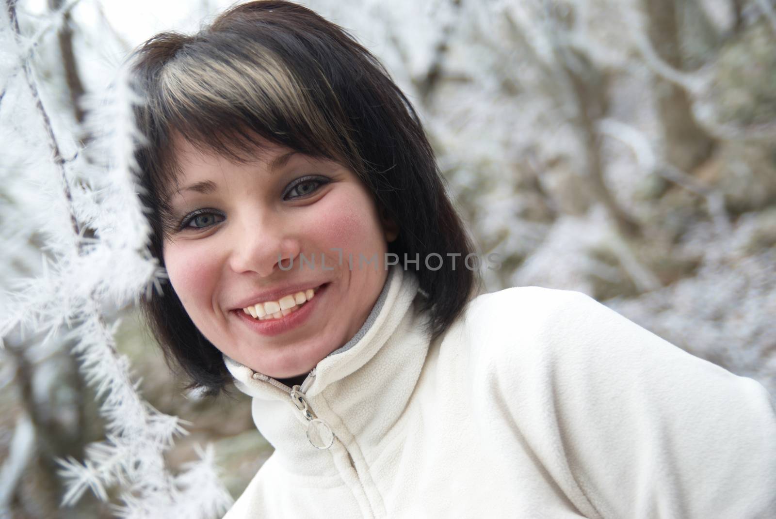 Pretty winter girl by vapi