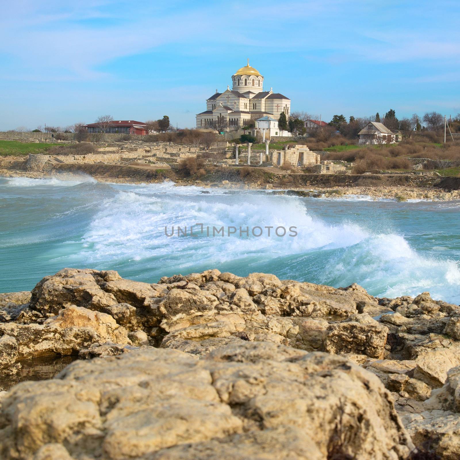 Big waves and the castle on the background