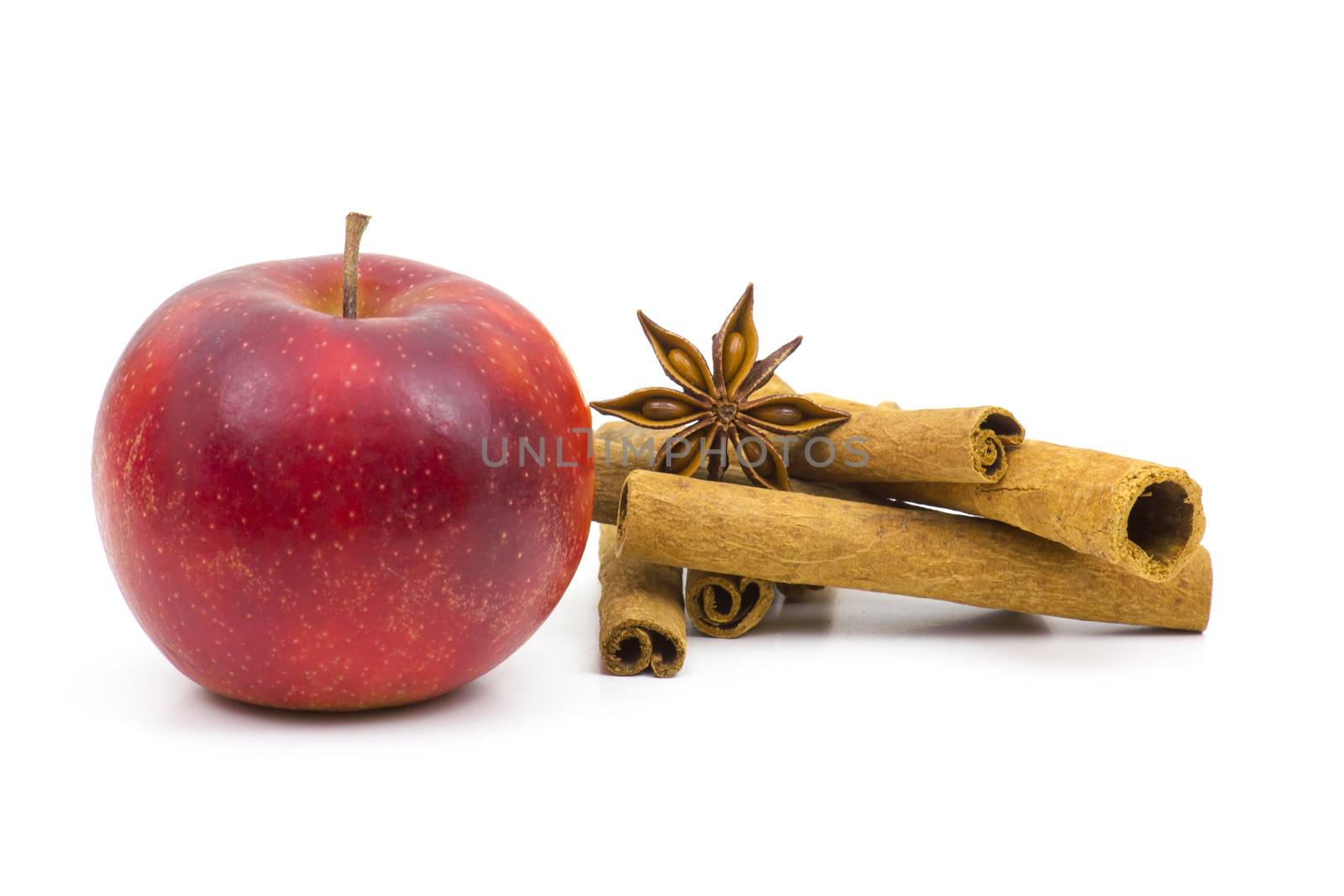 apple, cinnamon sticks and anise