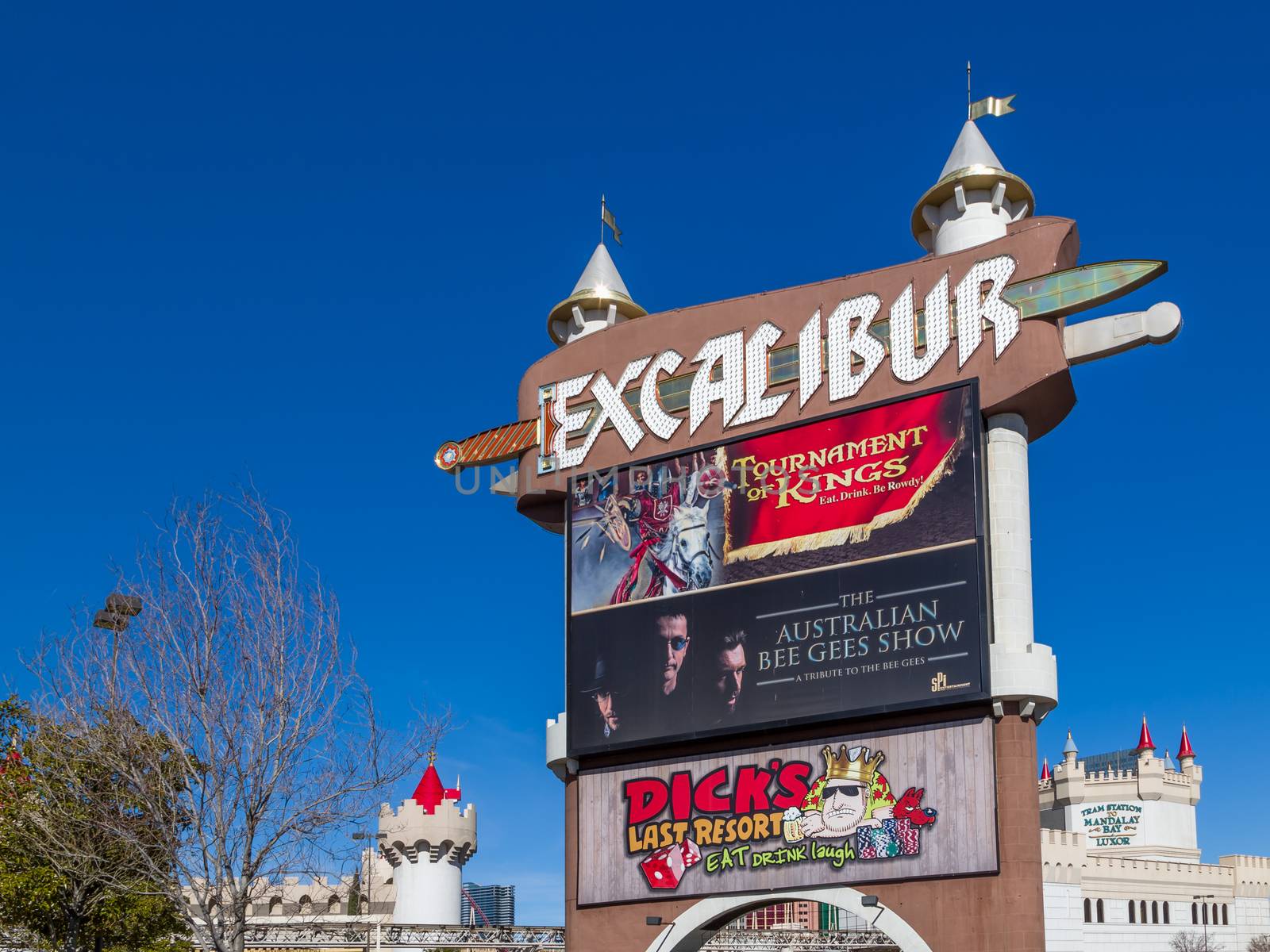 The Excalibur Hotel and Casino by wolterk