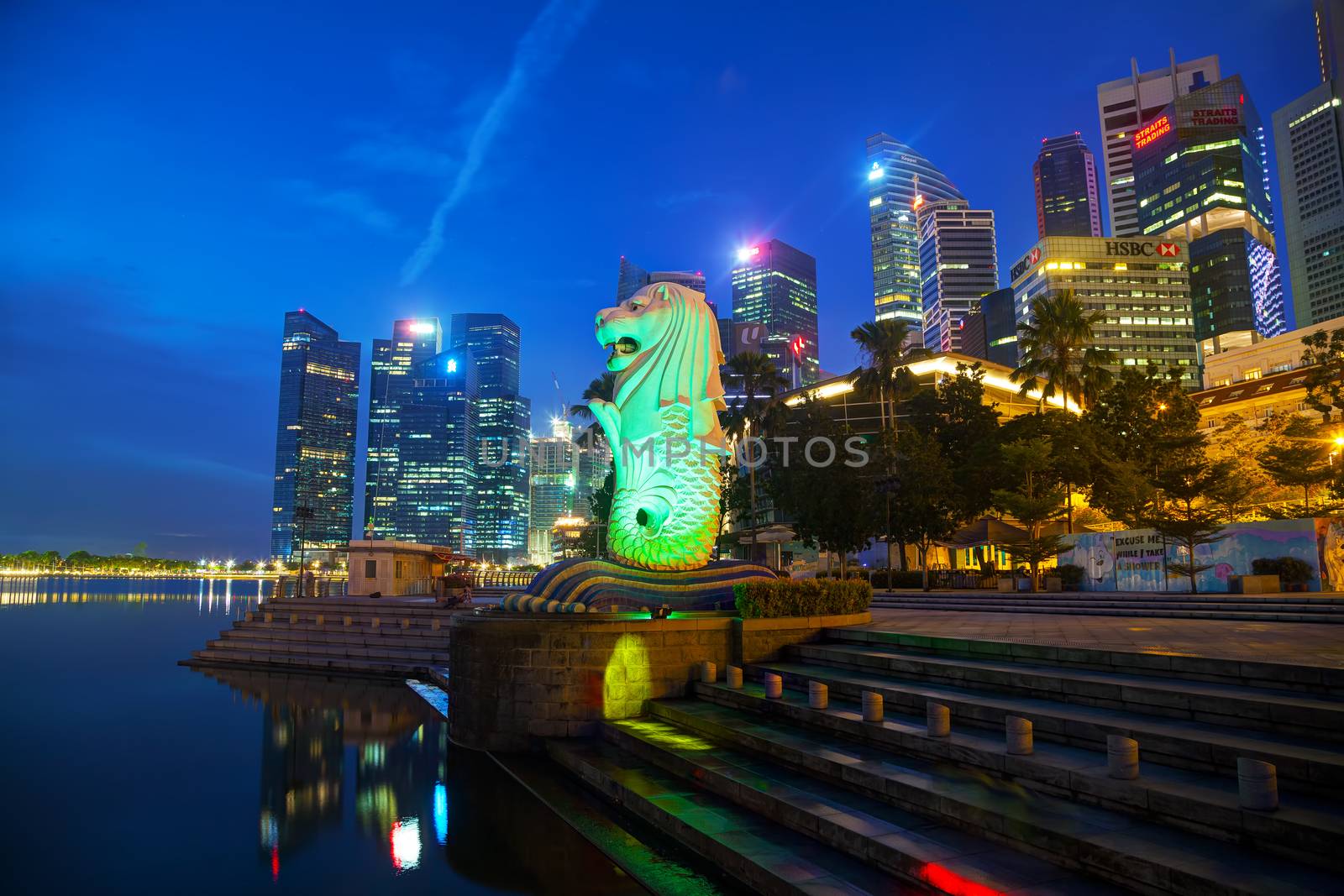 Overview of the marina bay with the Merlion in Singapore by AndreyKr