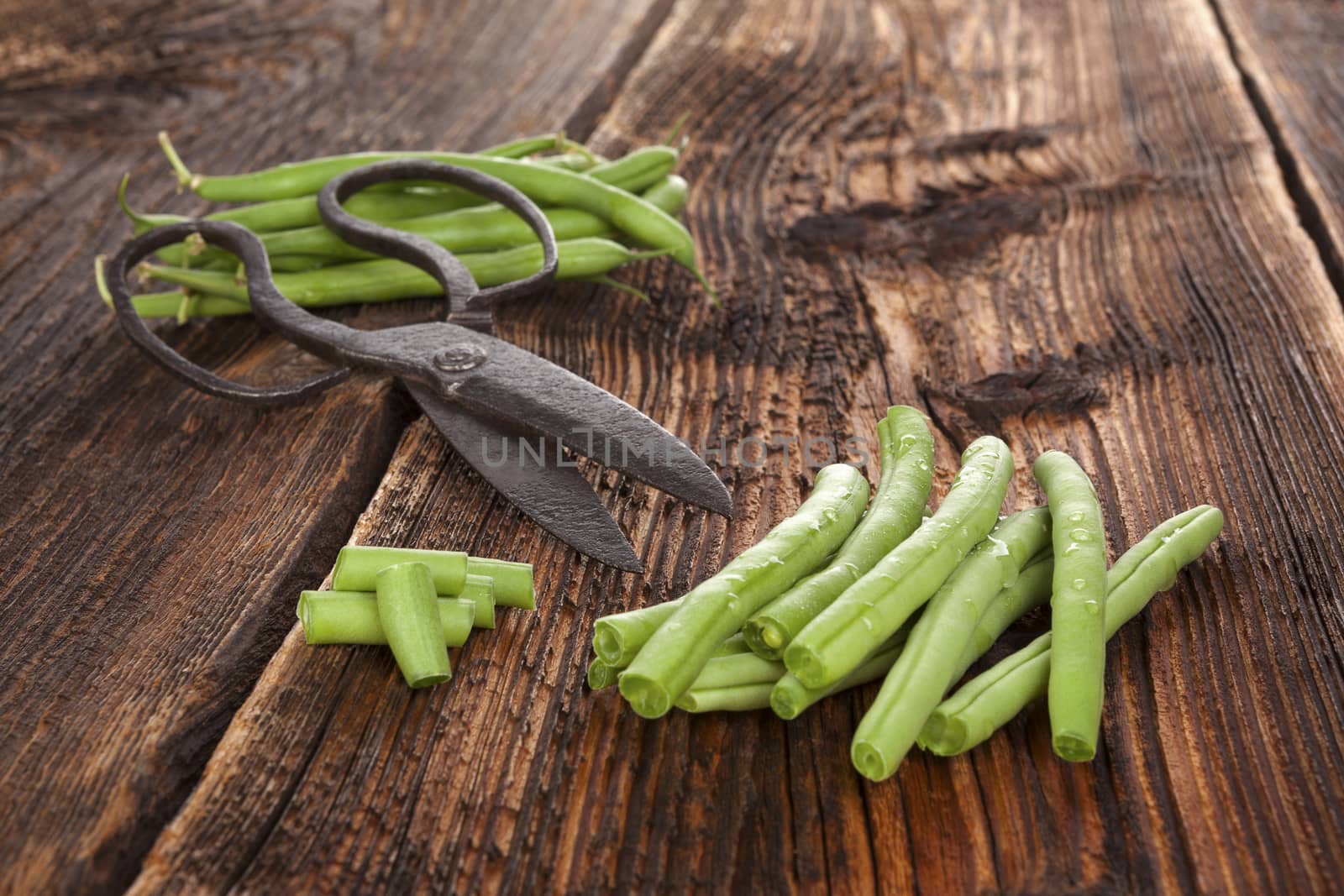 Raw green beans. by eskymaks