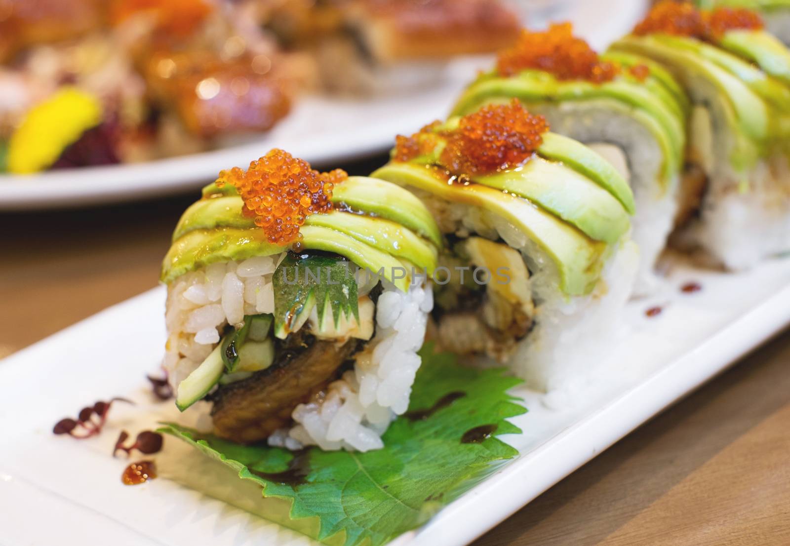 avocado unagi sushi by baworn47