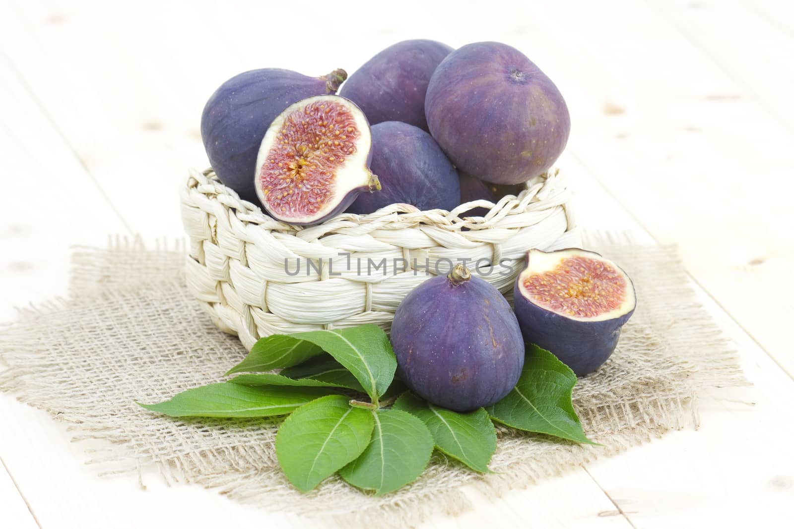 fresh figs