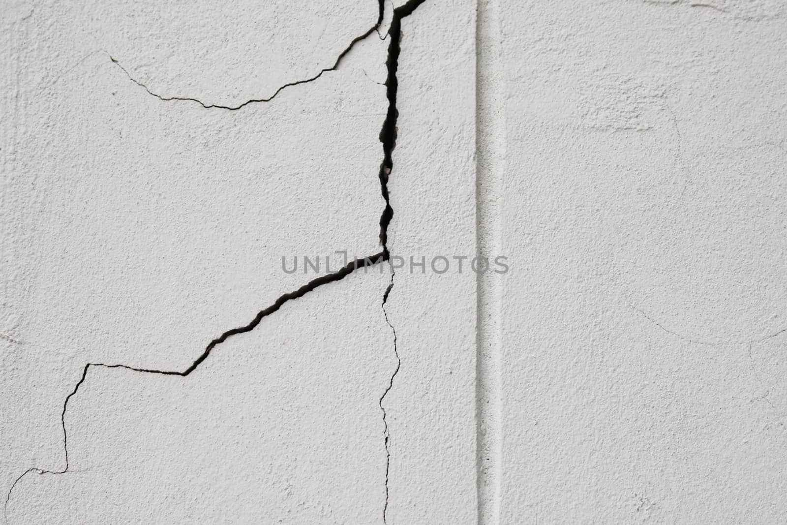 cracked walls