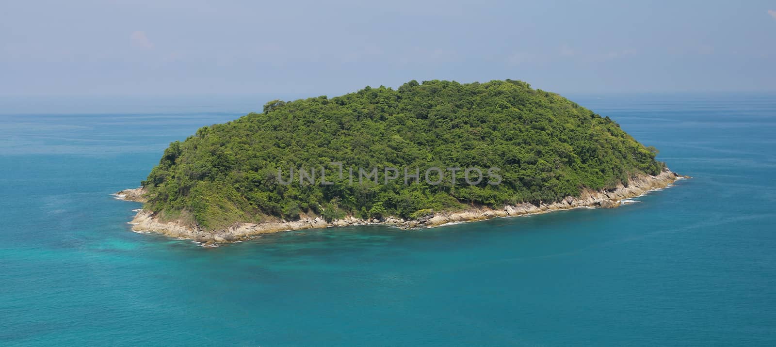 thai island in blue sea by pumppump