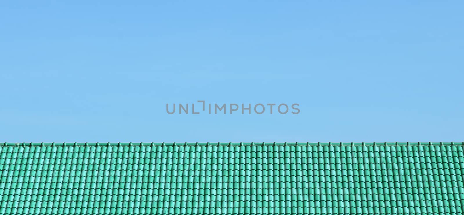 sky and roof at home by pumppump