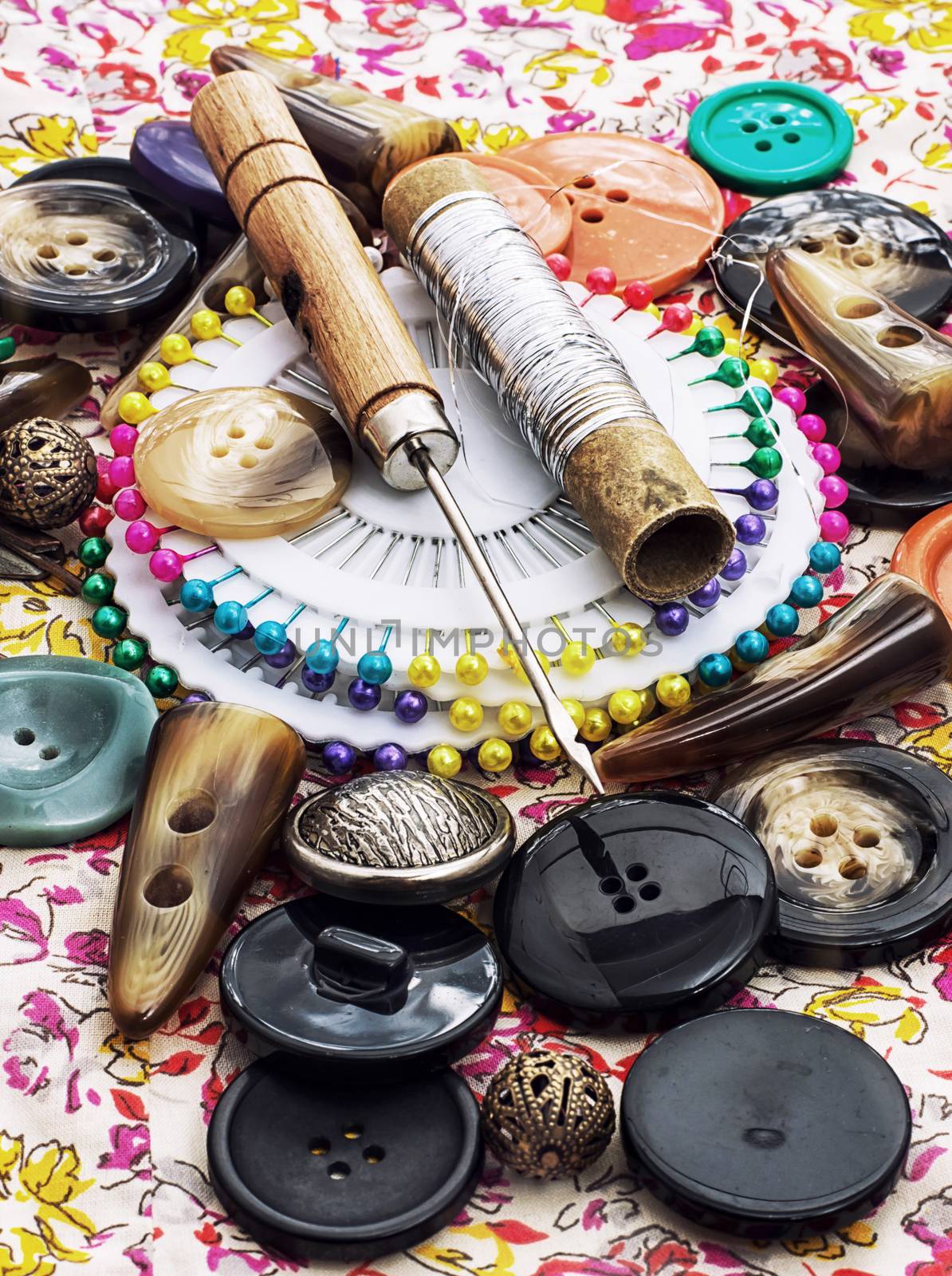 set beads,thread and bobbins for needlework