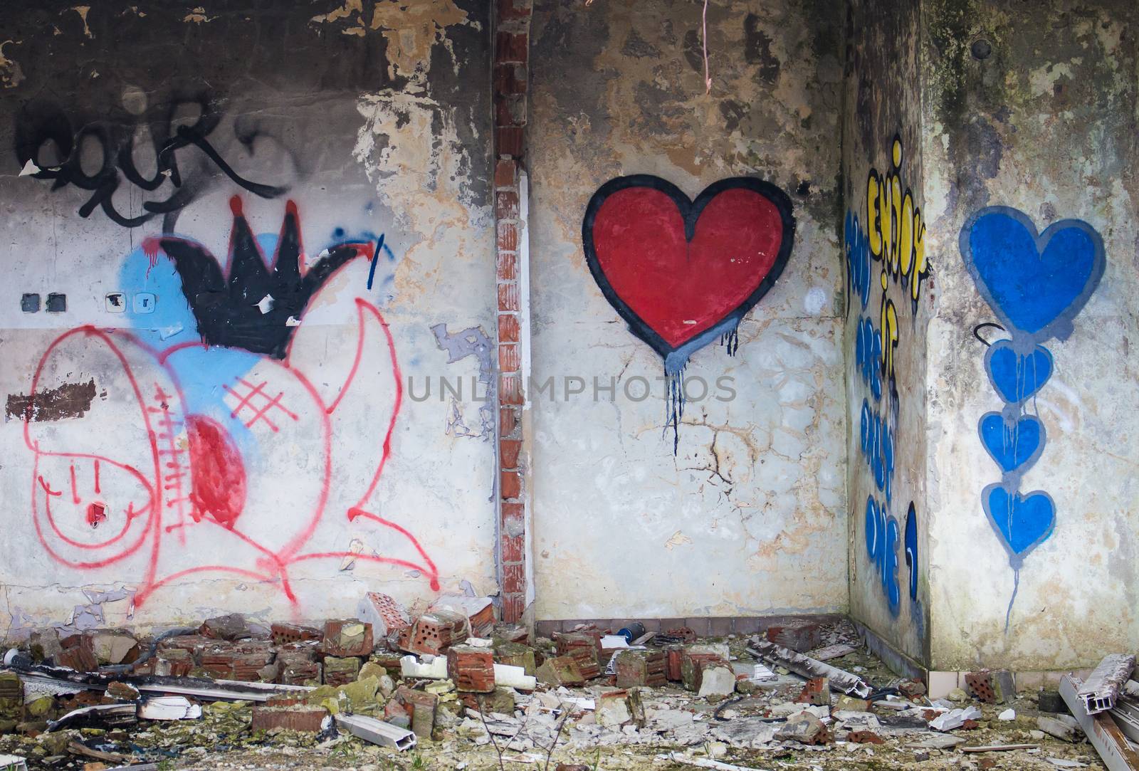 Graffiti hearts in abandoned building by YassminPhoto