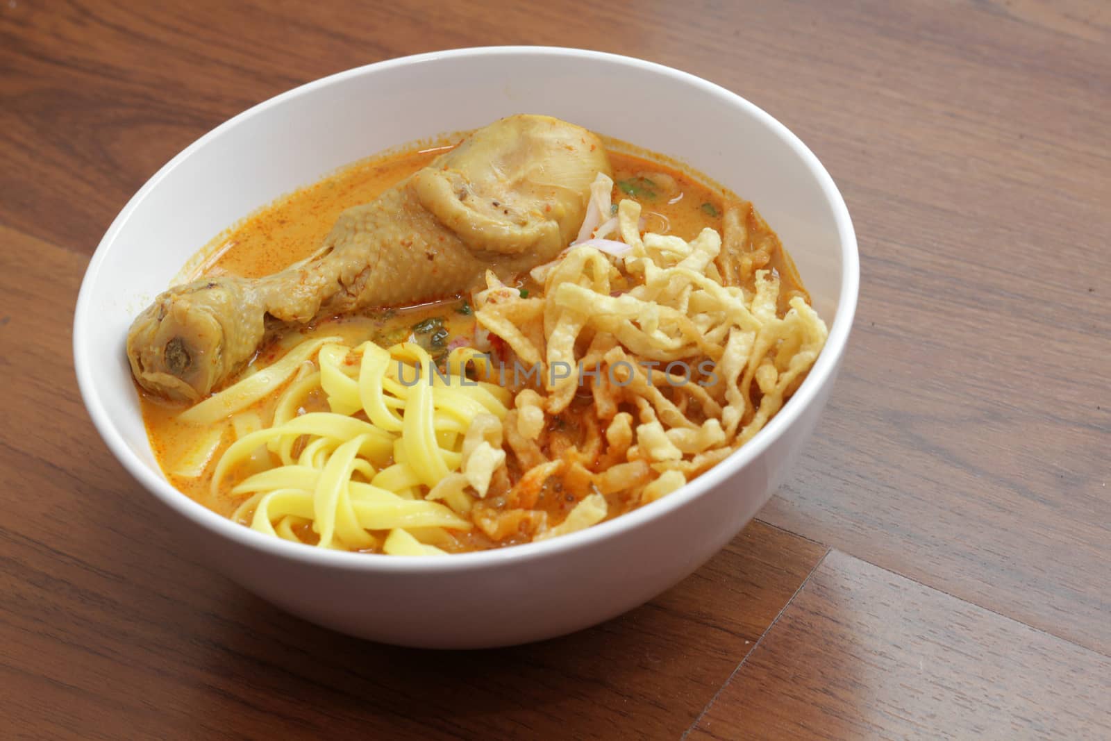 Curry noodle with chicken (Khao Soi), Northern Thailand cuisine