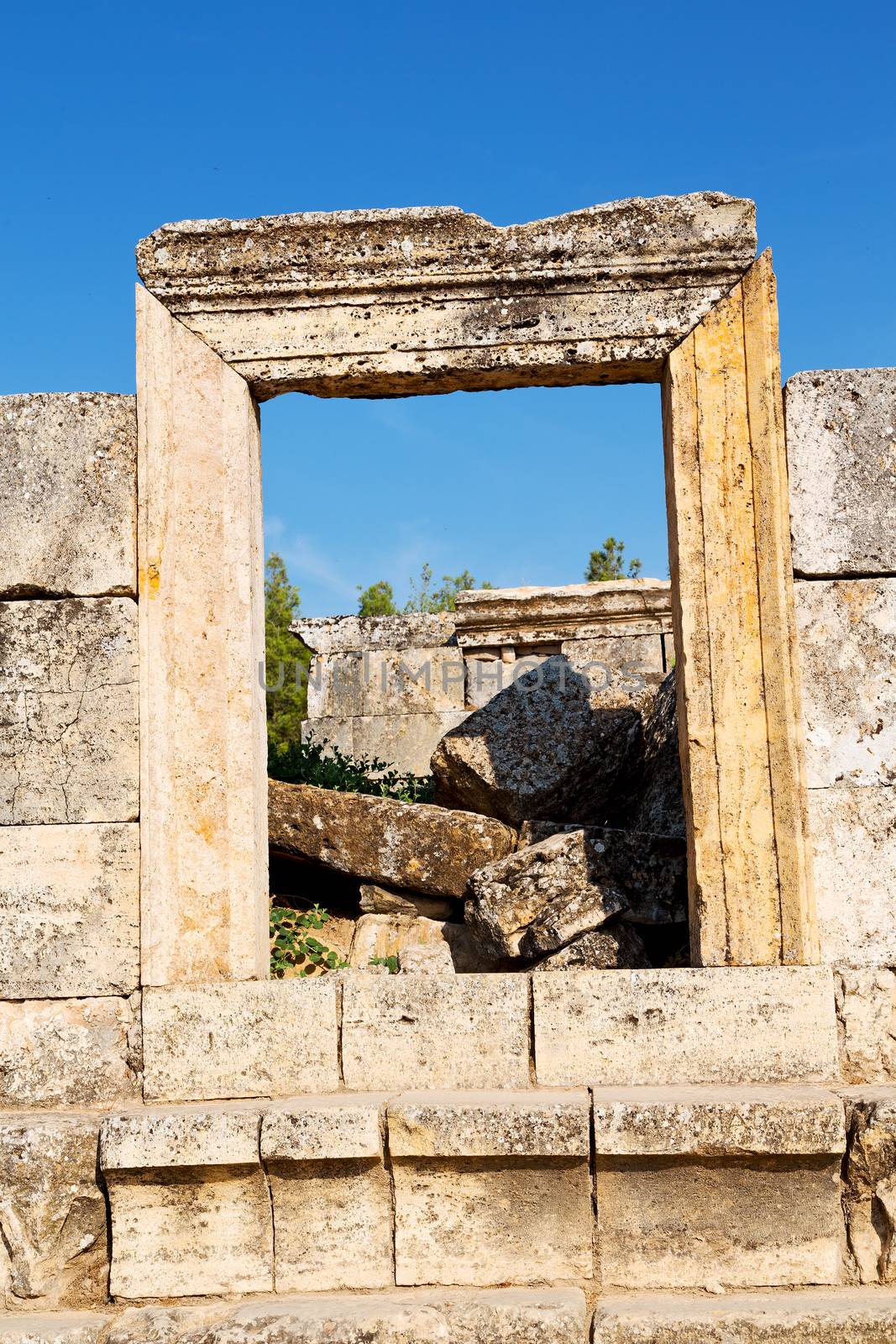  pamukkale    old       construction     in asia turkey the column  and the roman temple 