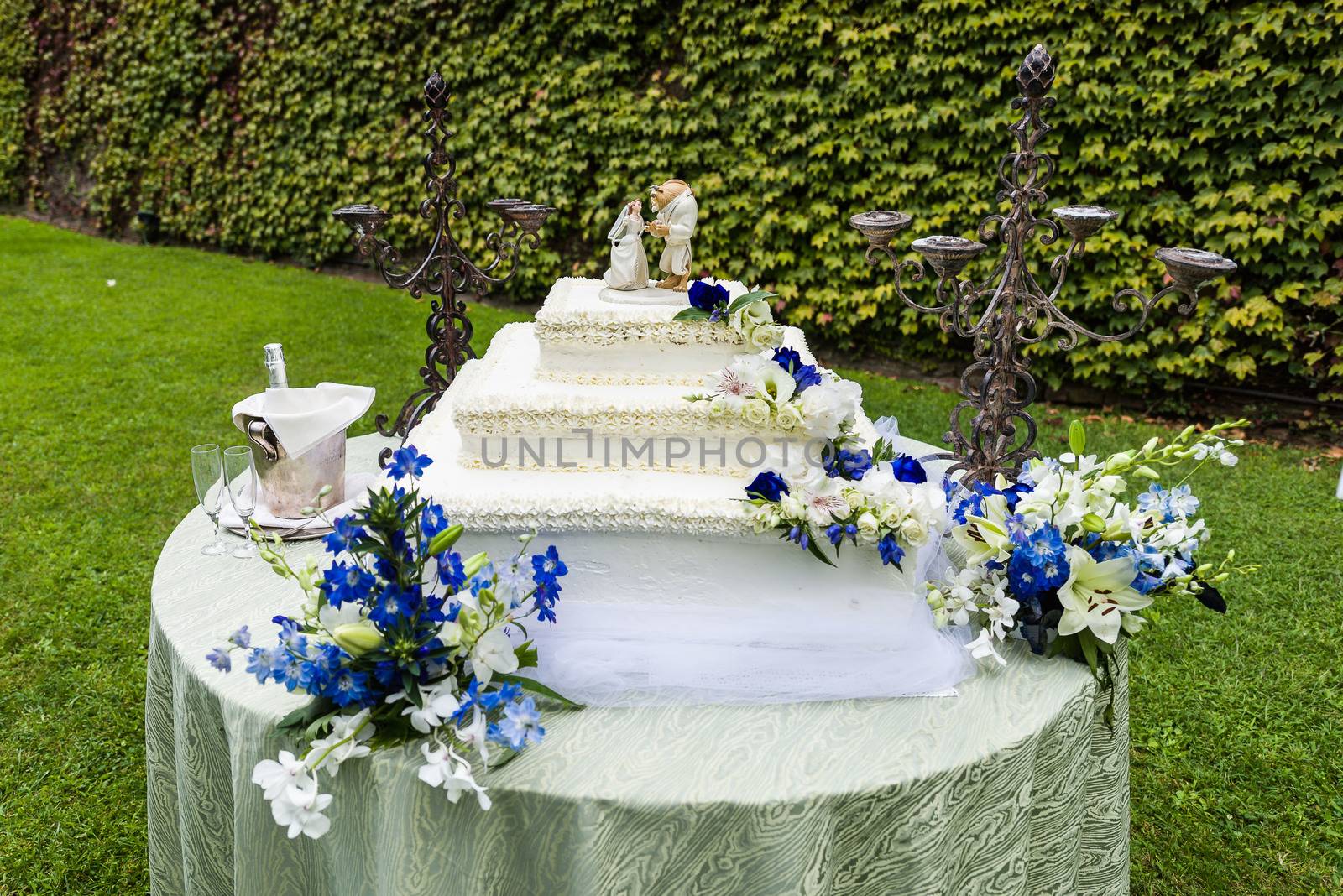 Wedding Cake by faabi