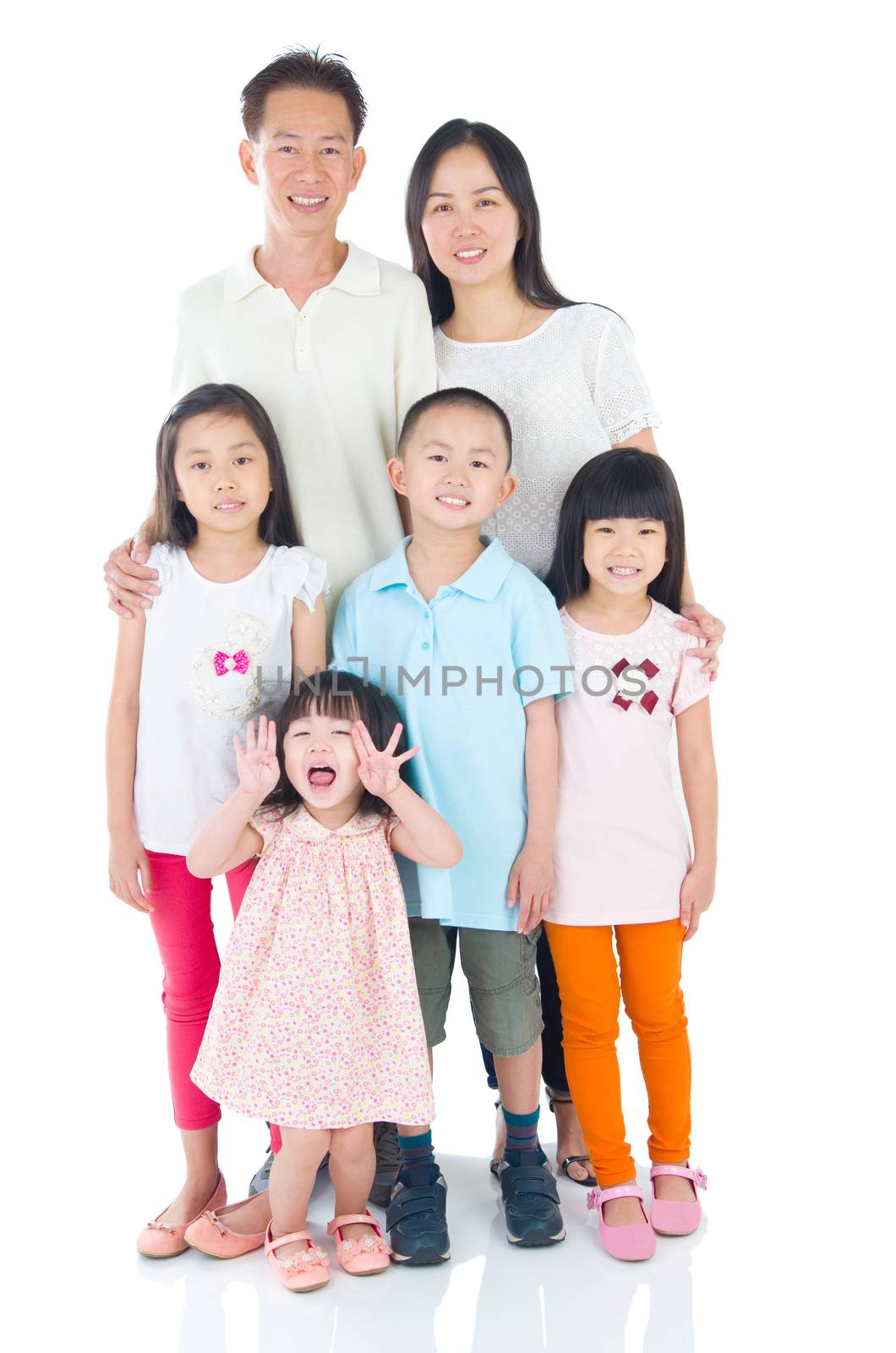 Portrait of asian family