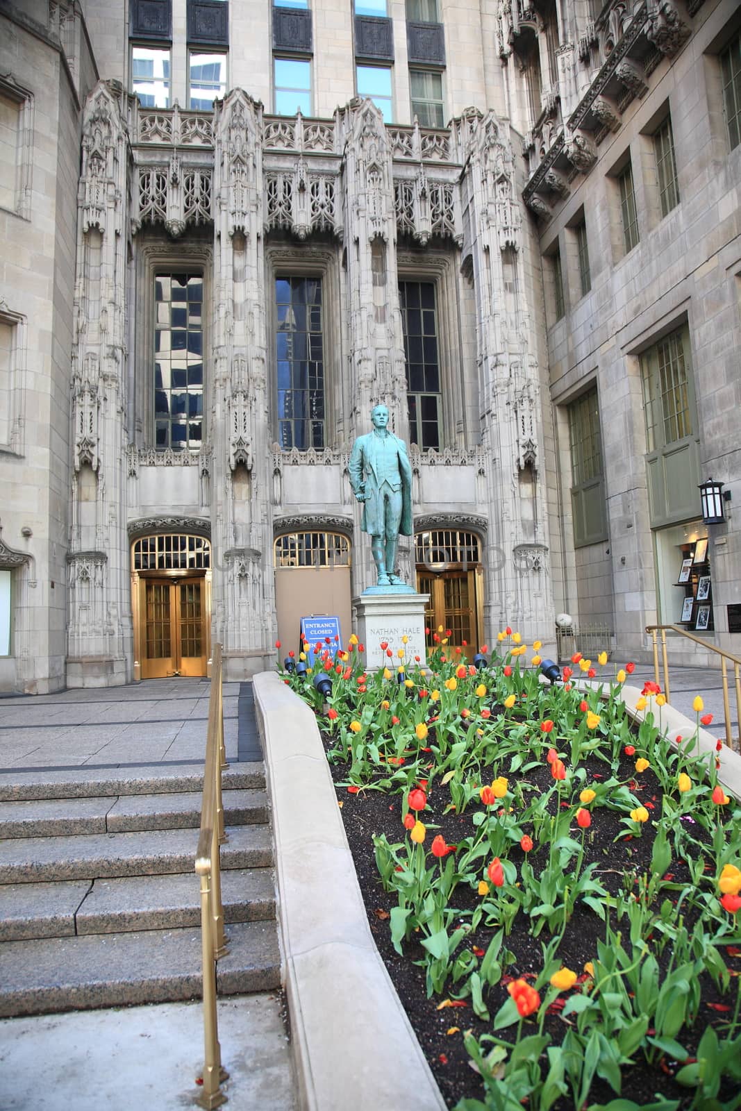 Nathan Hale Statue outside the Tribune Tower in Chicago, Illinois. The Chicago Tribune newspaper erected the statue in 1940.