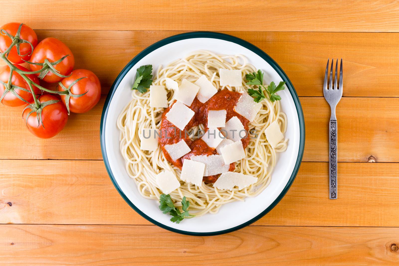 Spaghetti pasta with tomato sauce and cheese by coskun