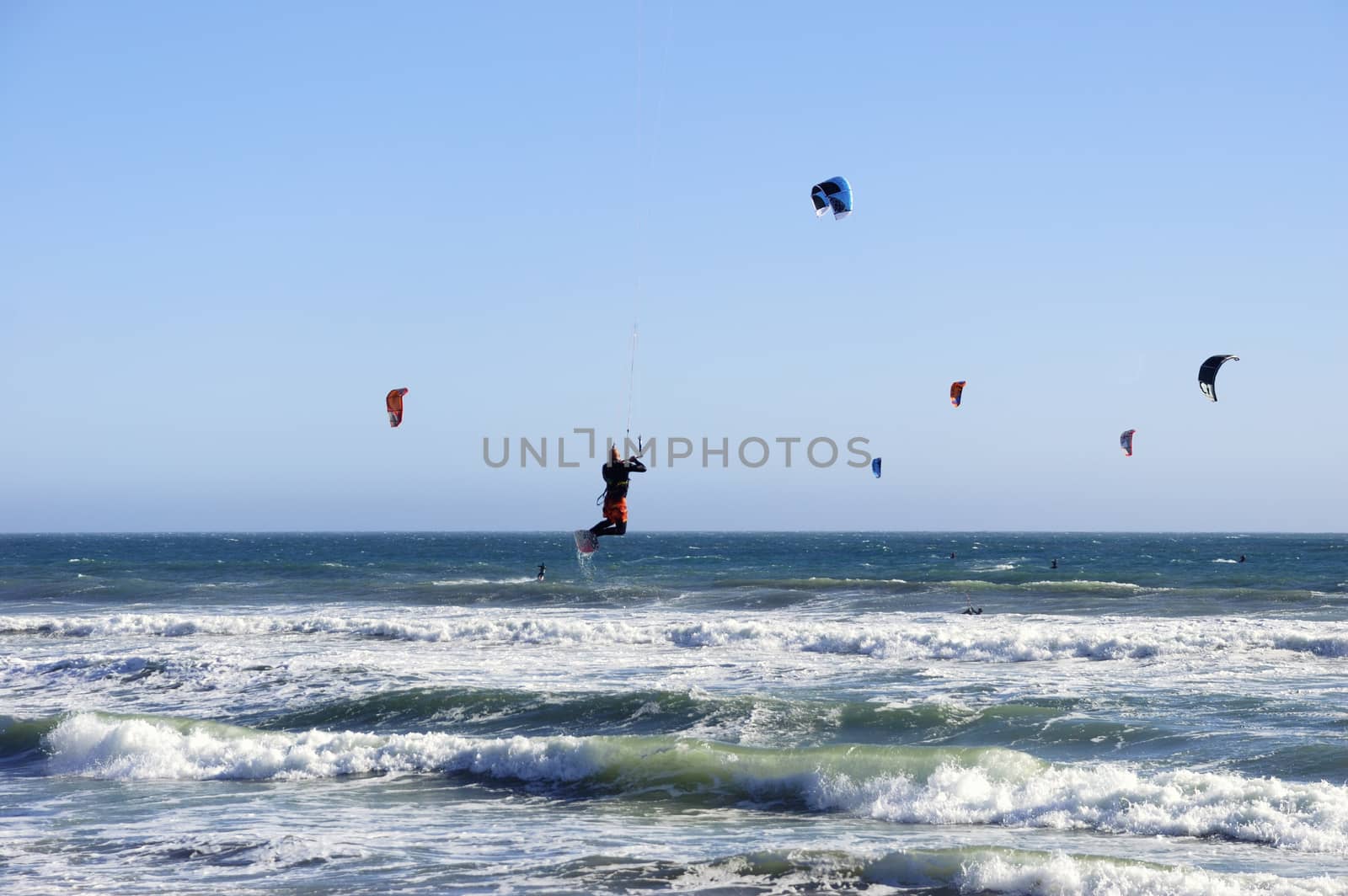 Kitesurfing in California by whitechild