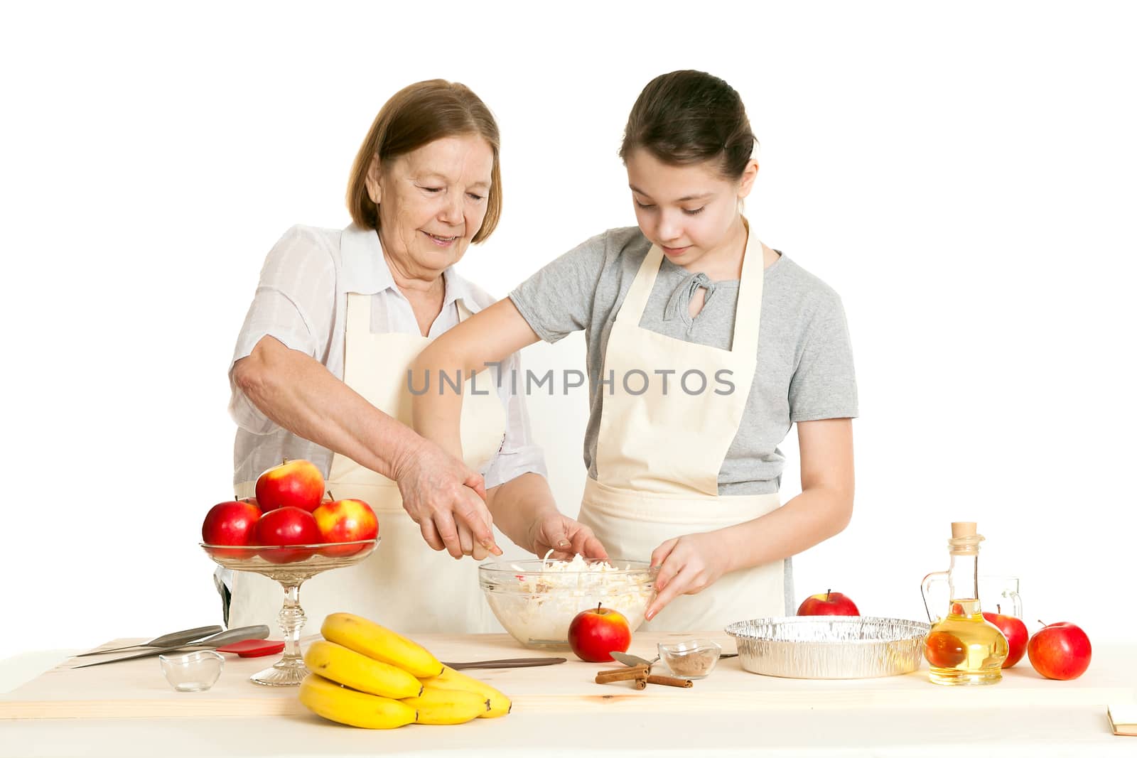 the grandmother and the granddaughter mix ingredients by sveter