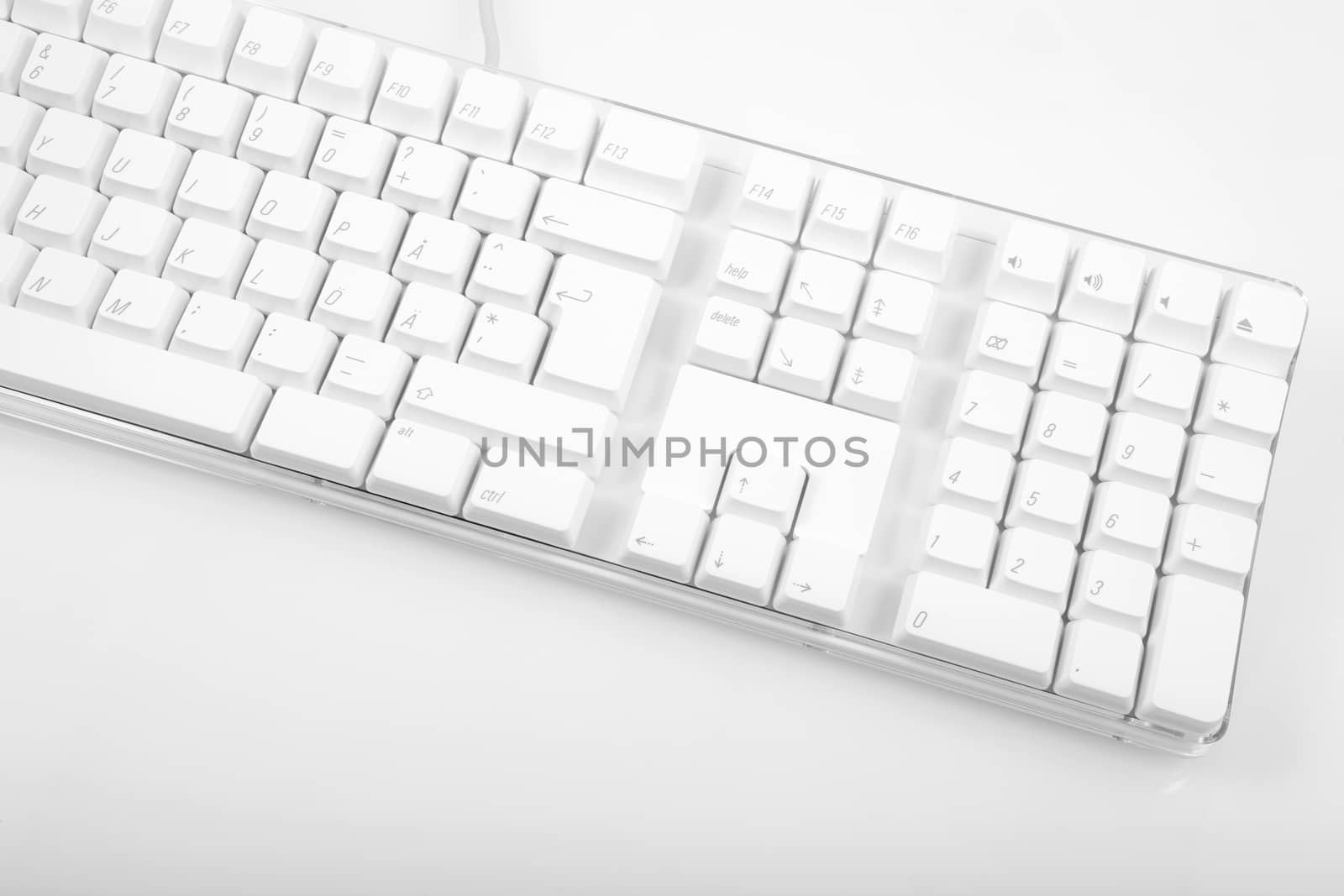 White computer keyboard by Portokalis