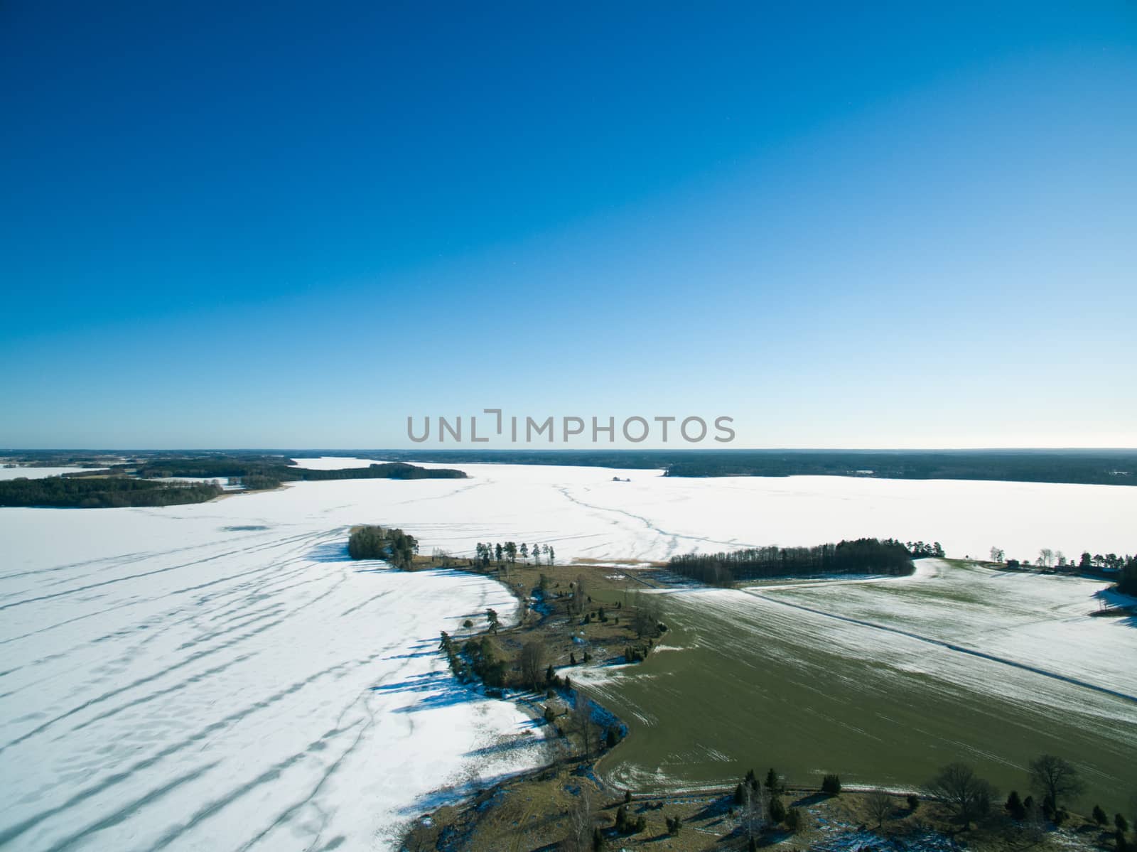 Open landscape in winter by thomas_males