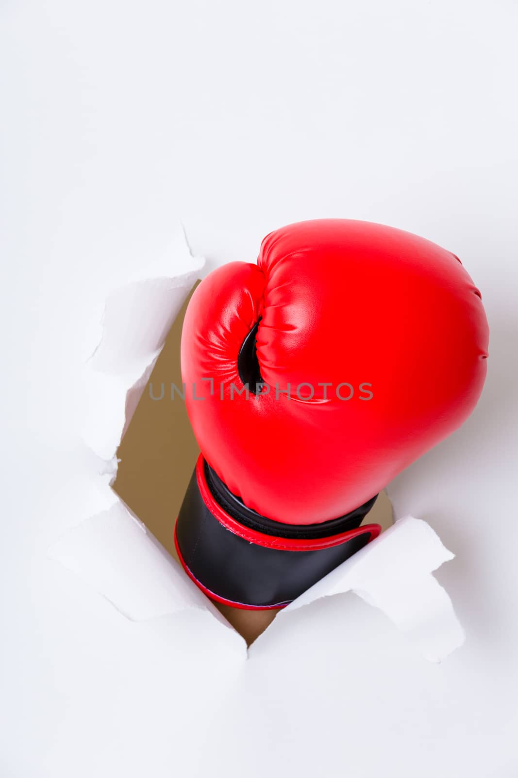 Boxer glove breaking paper