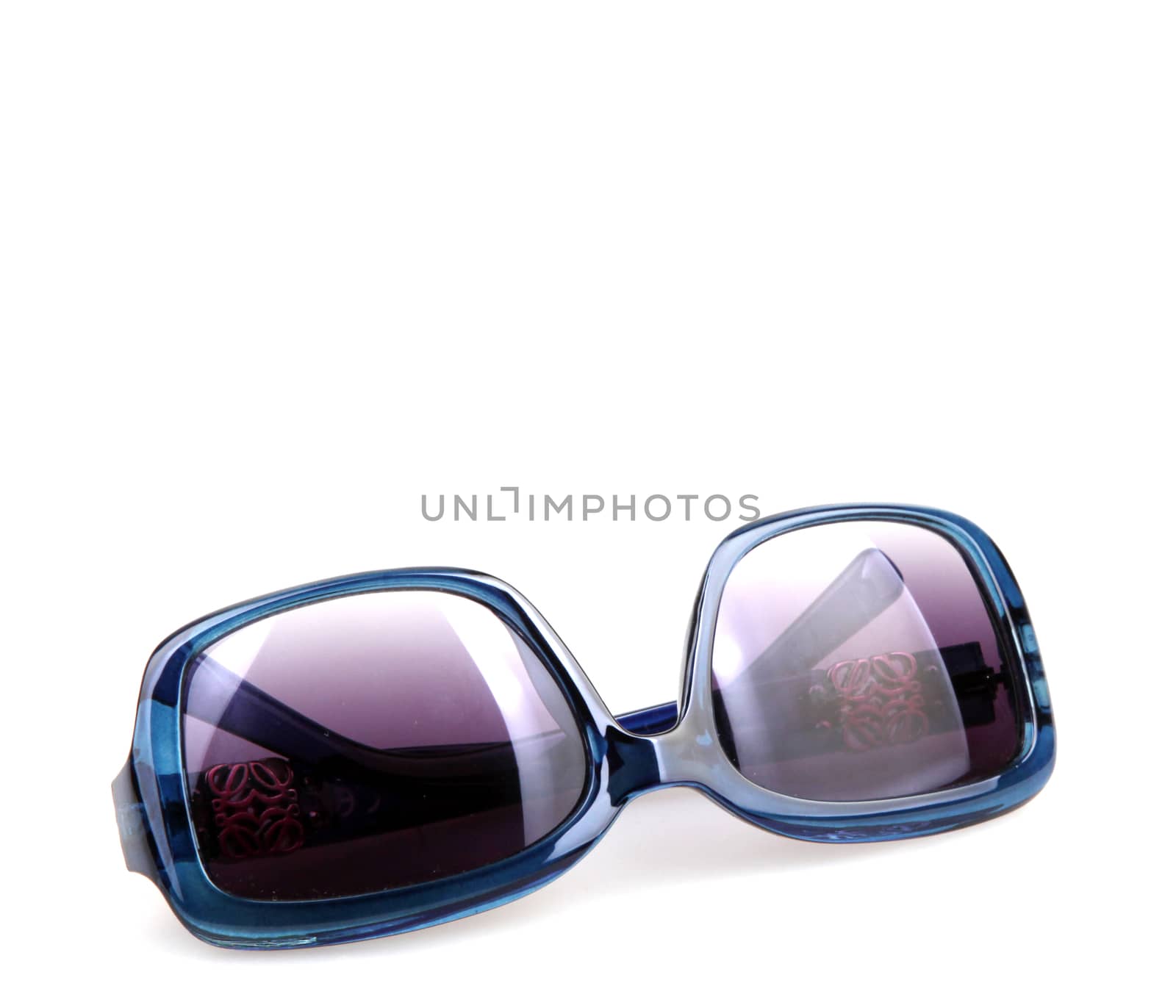 sunglasses isolated on white by nenov