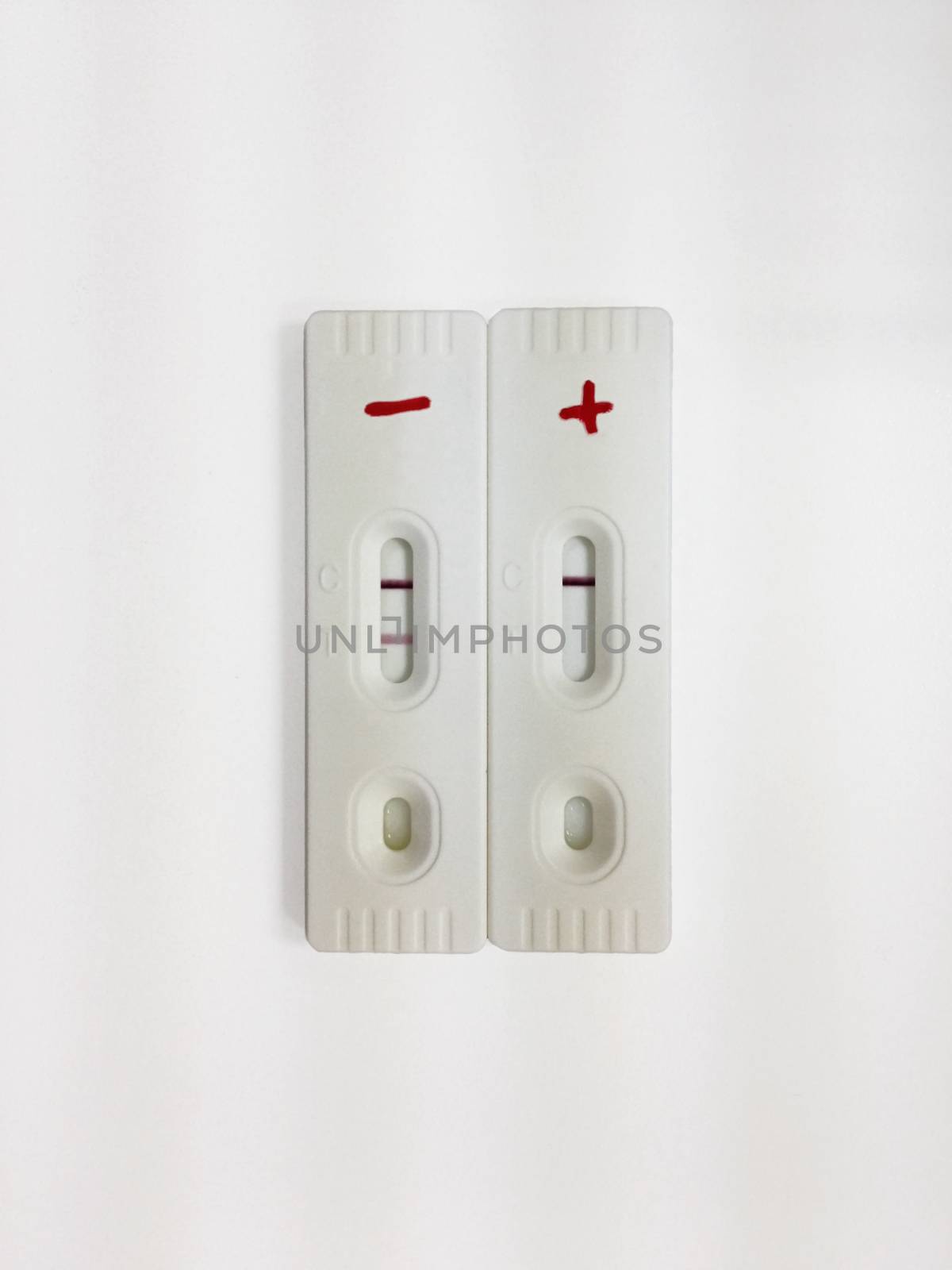 Negative and positive screening test cassette strips for analysis of abused drug in the urine