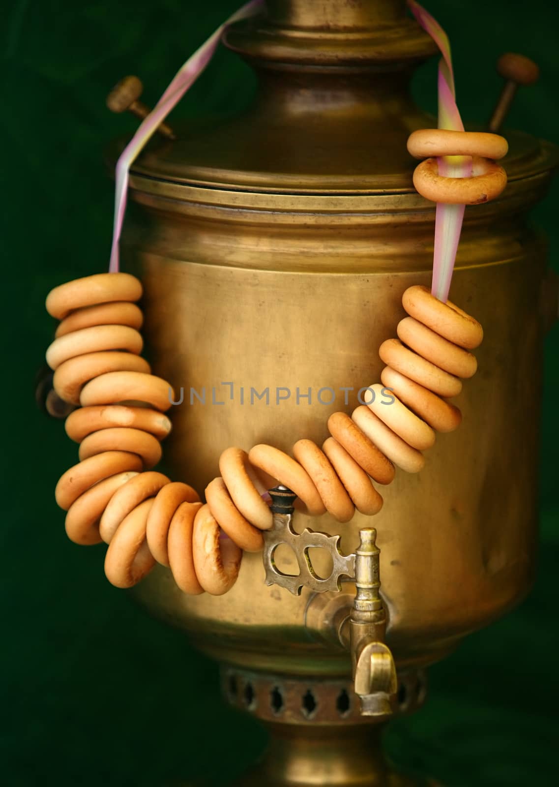 Pretzels on a cord and an old samovar