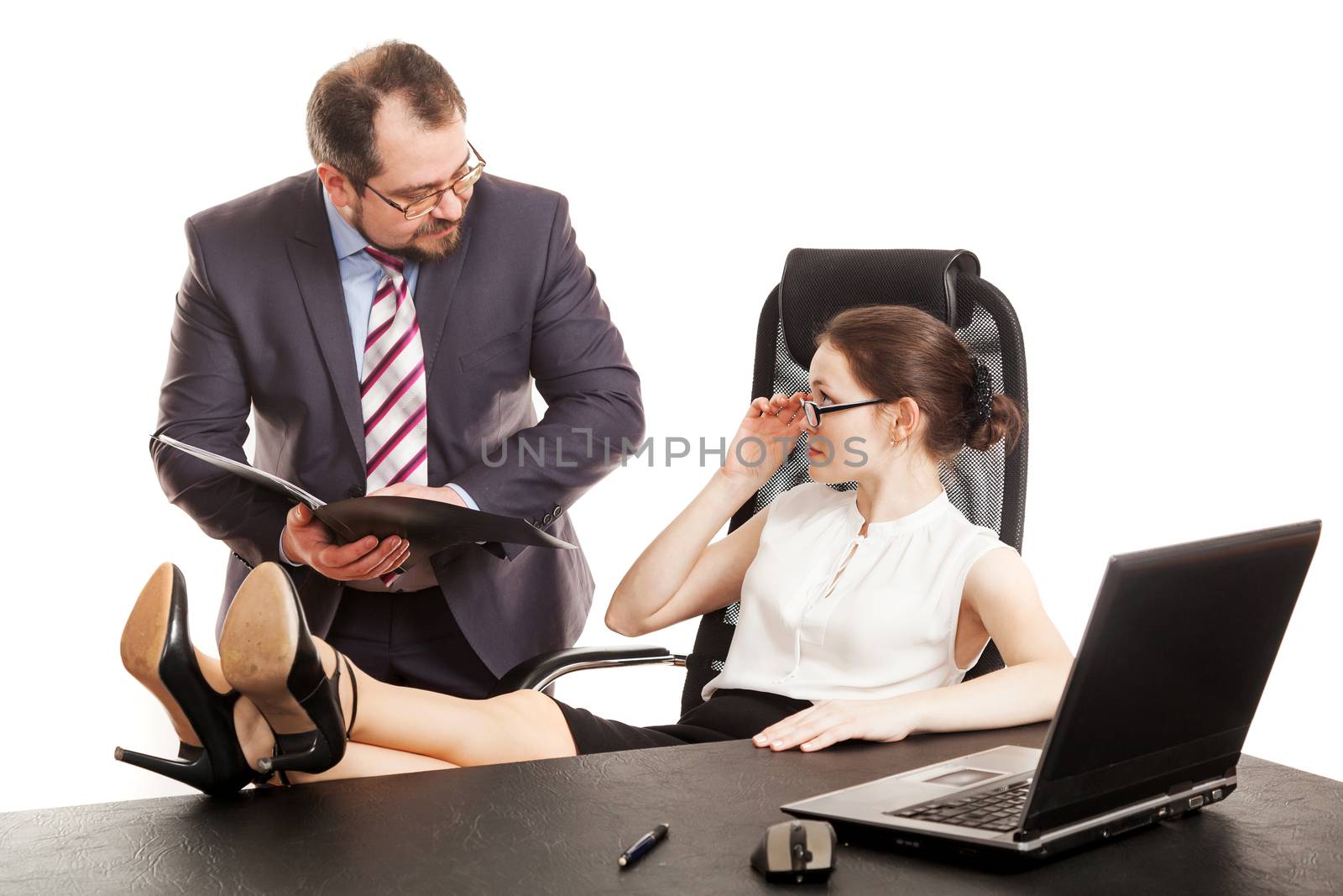 the secretary transfers documents to the business woman