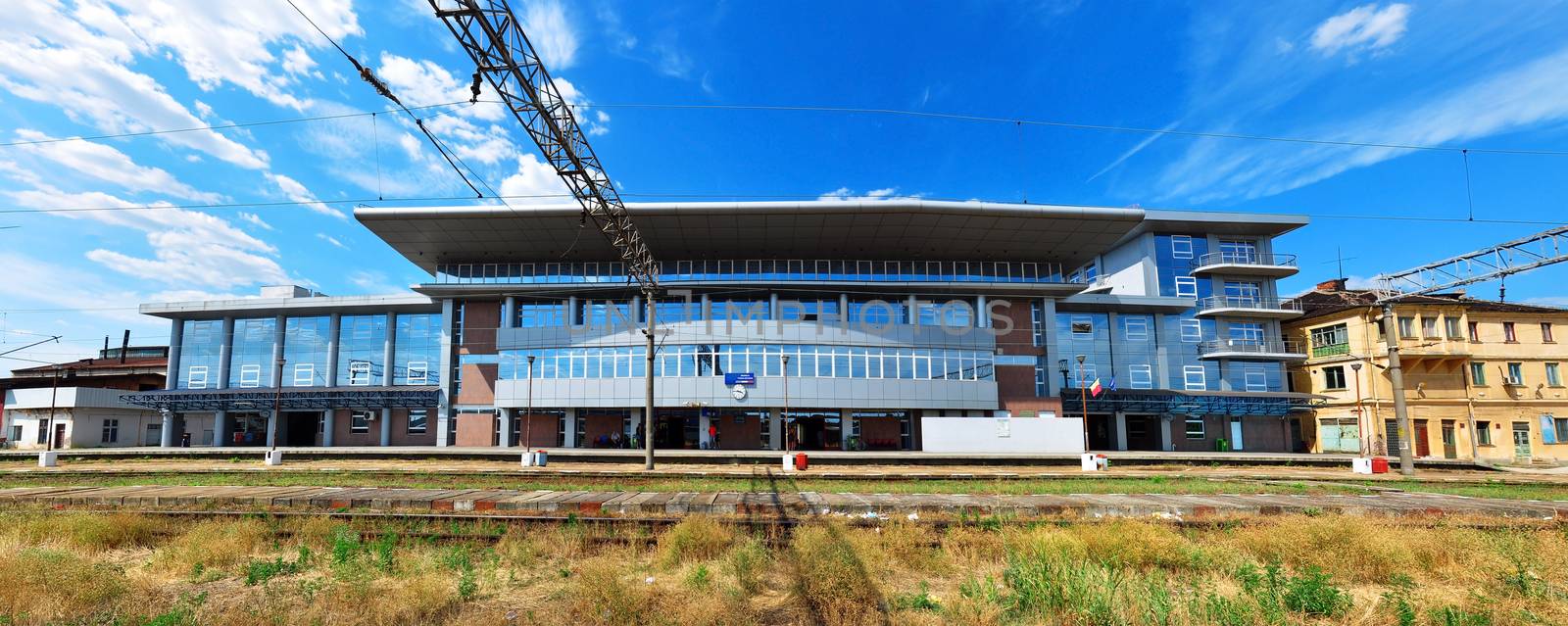 drobeta turnu severin city romania train station landmark architecture