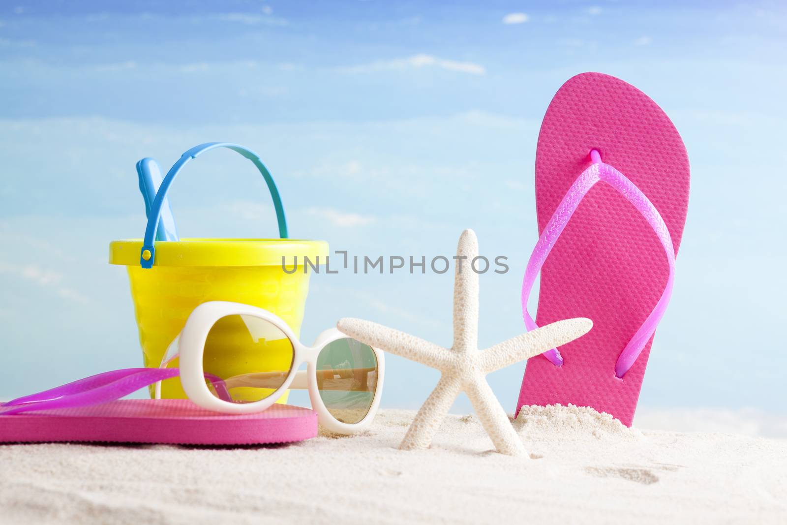 beach accessories by oleandra