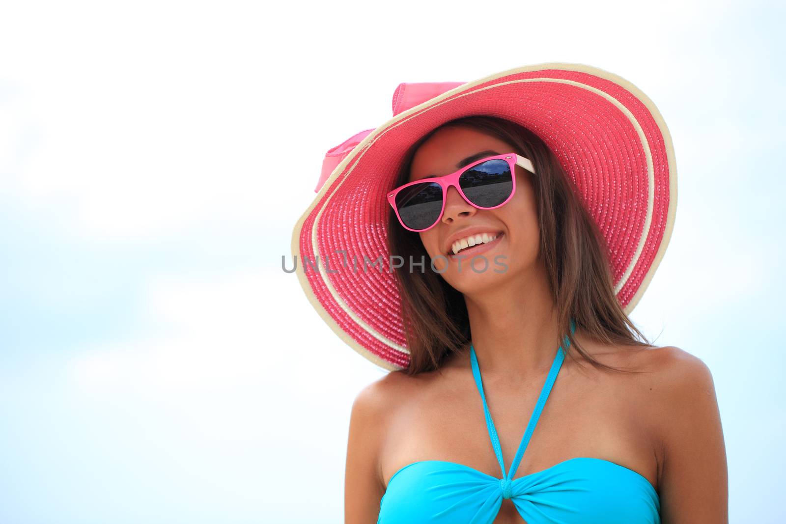 Woman in sunhat by ALotOfPeople